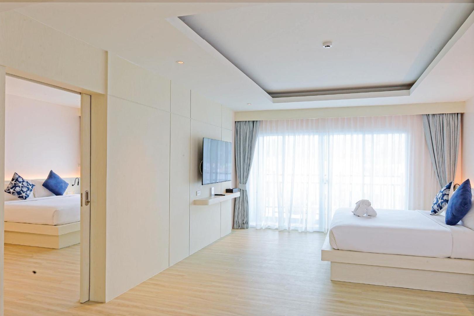 Suite 4 Pax - Photo 12