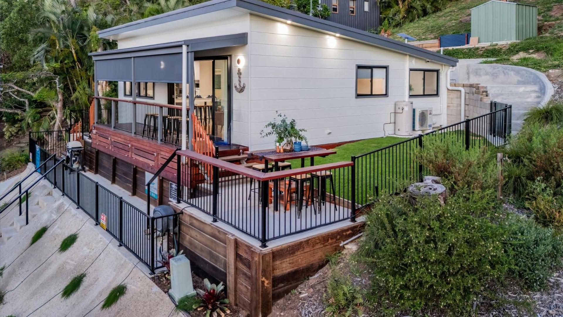 Three-Bedroom House photo 2