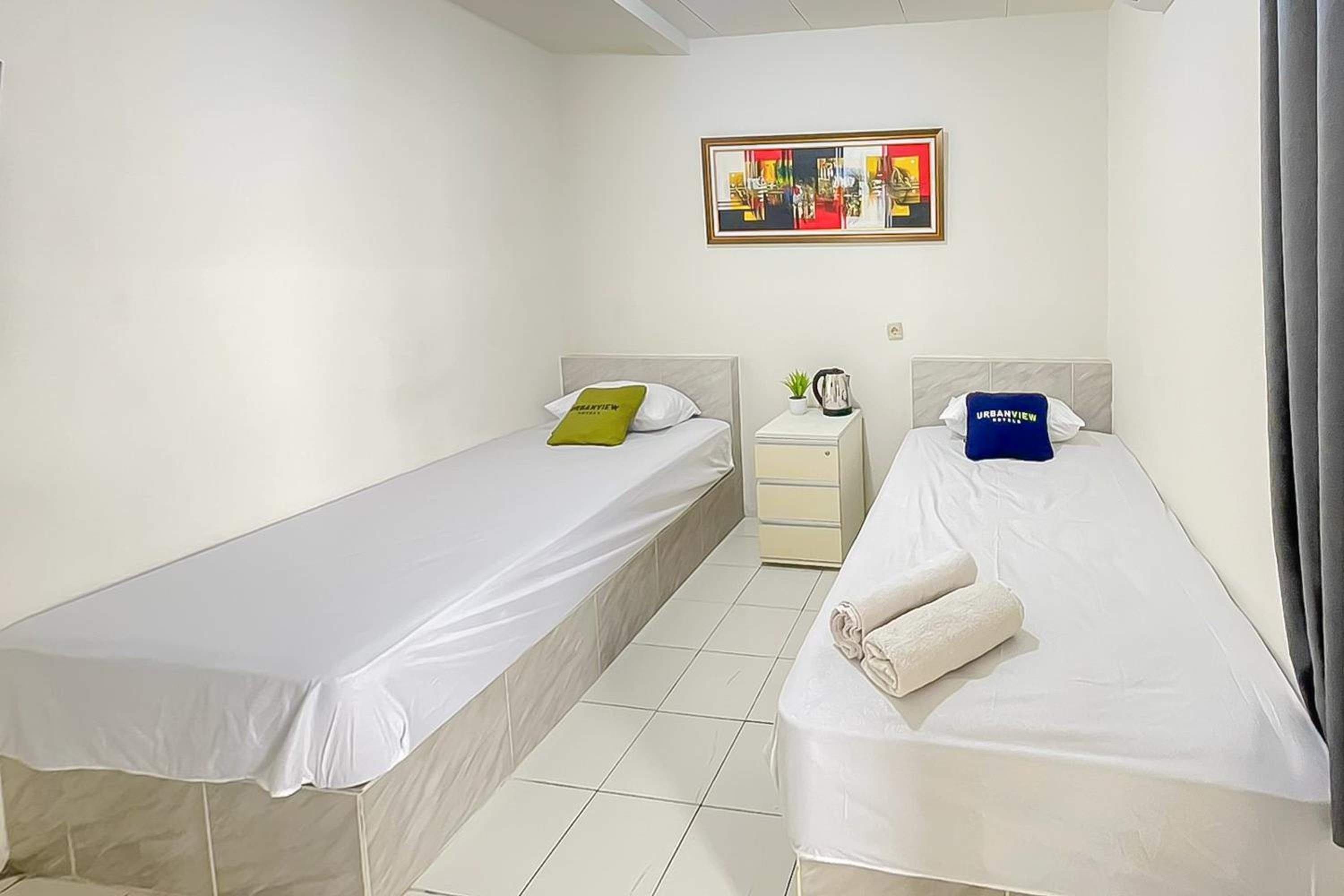 Standard Twin Room - Photo 6