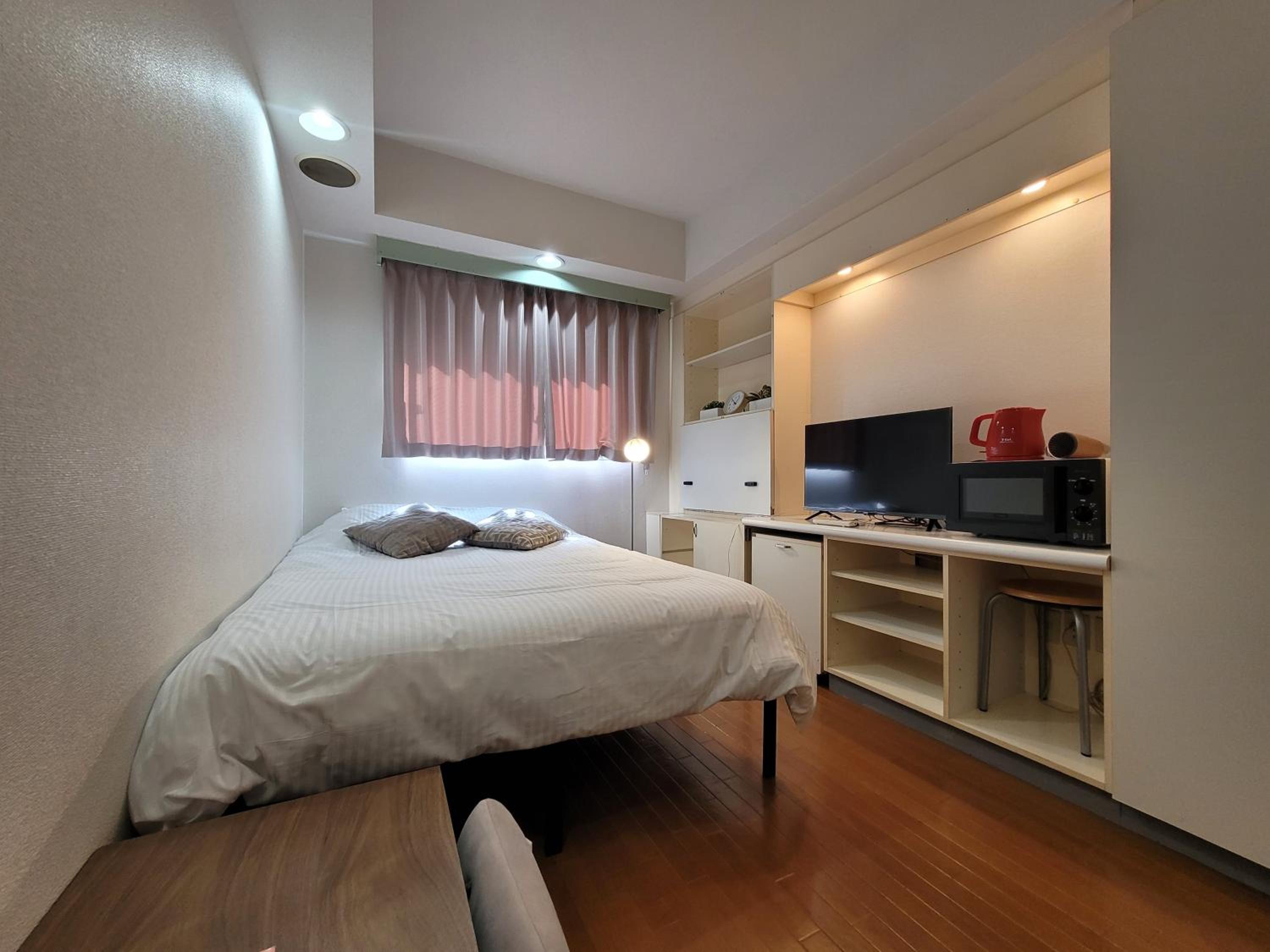 One-Bedroom Apartment photo 3