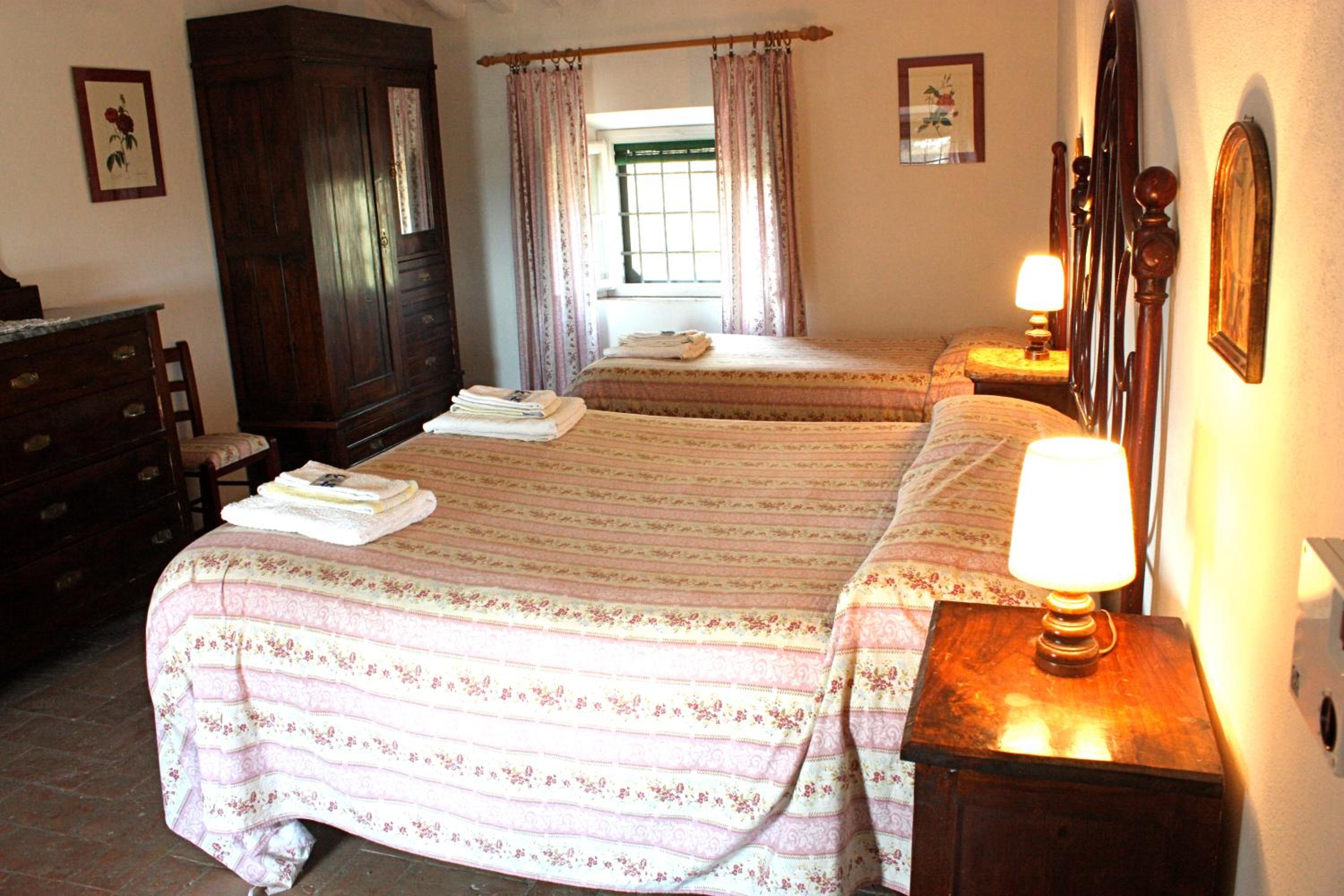 Two-Bedroom Apartment - Photo 11