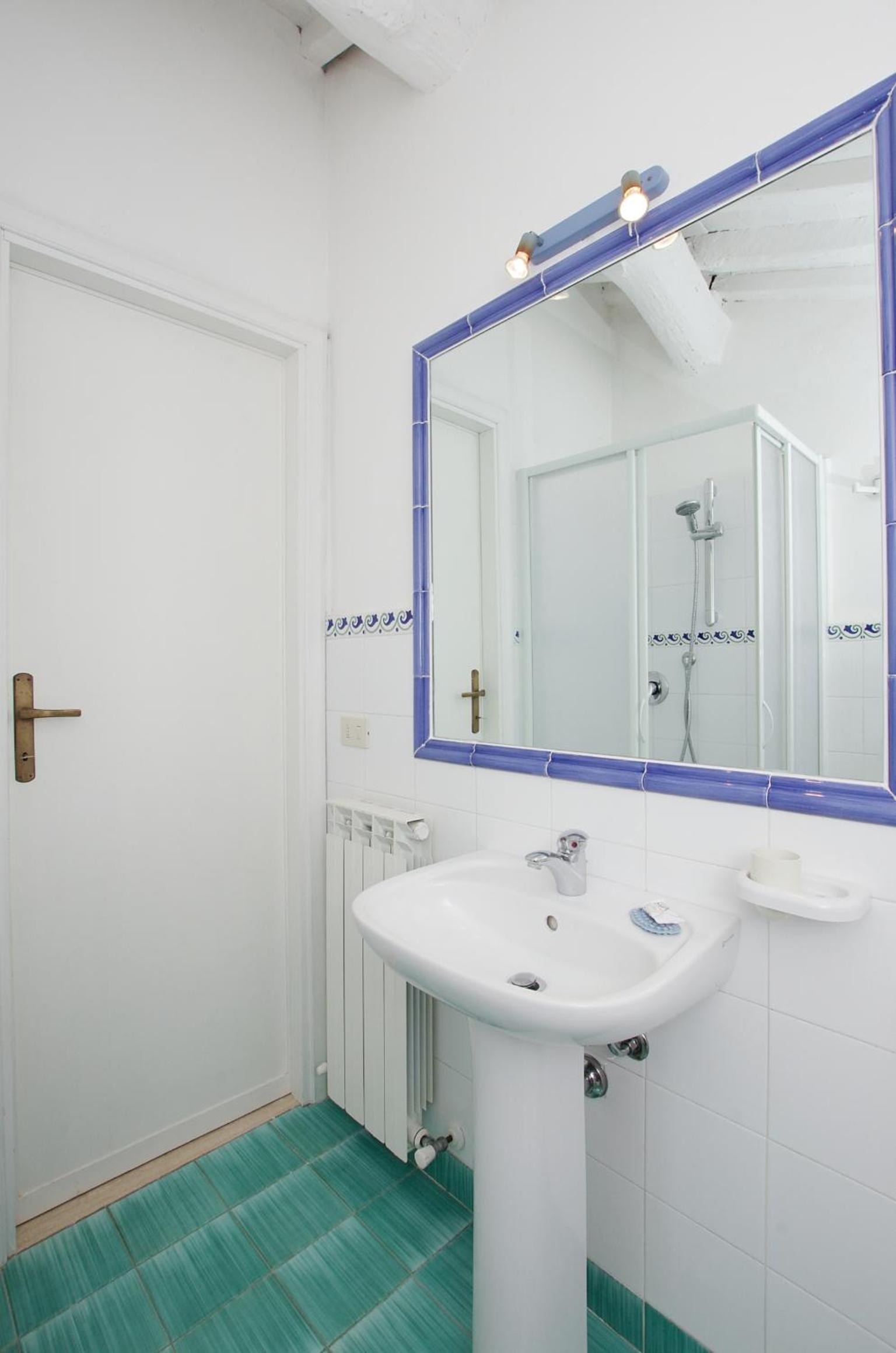 Two-Bedroom Apartment - Photo 18