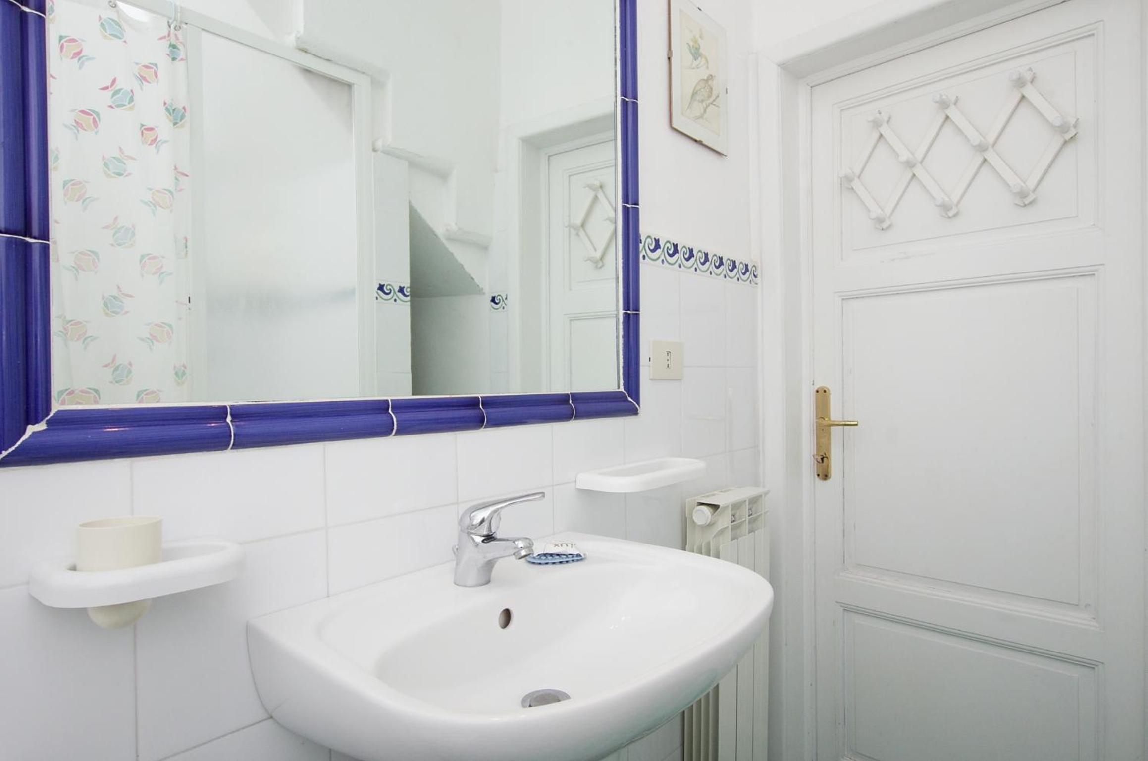 Two-Bedroom Apartment - Photo 16