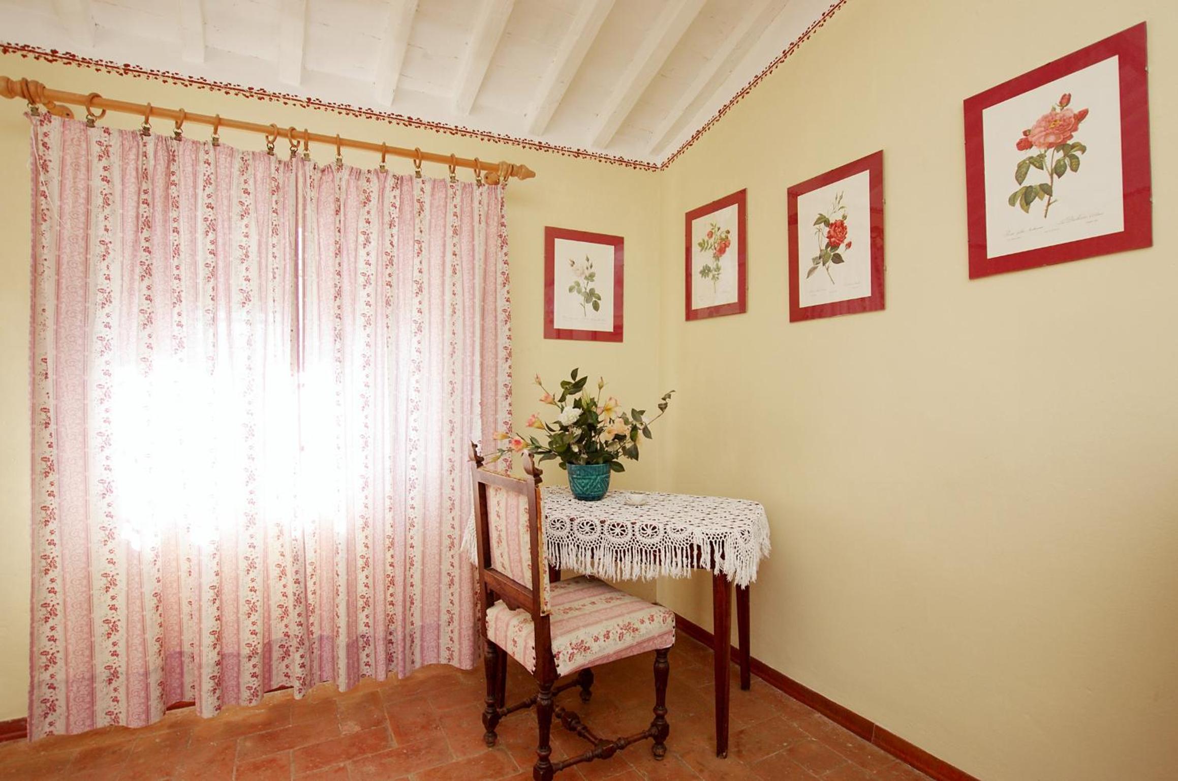 Two-Bedroom Apartment - Photo 4