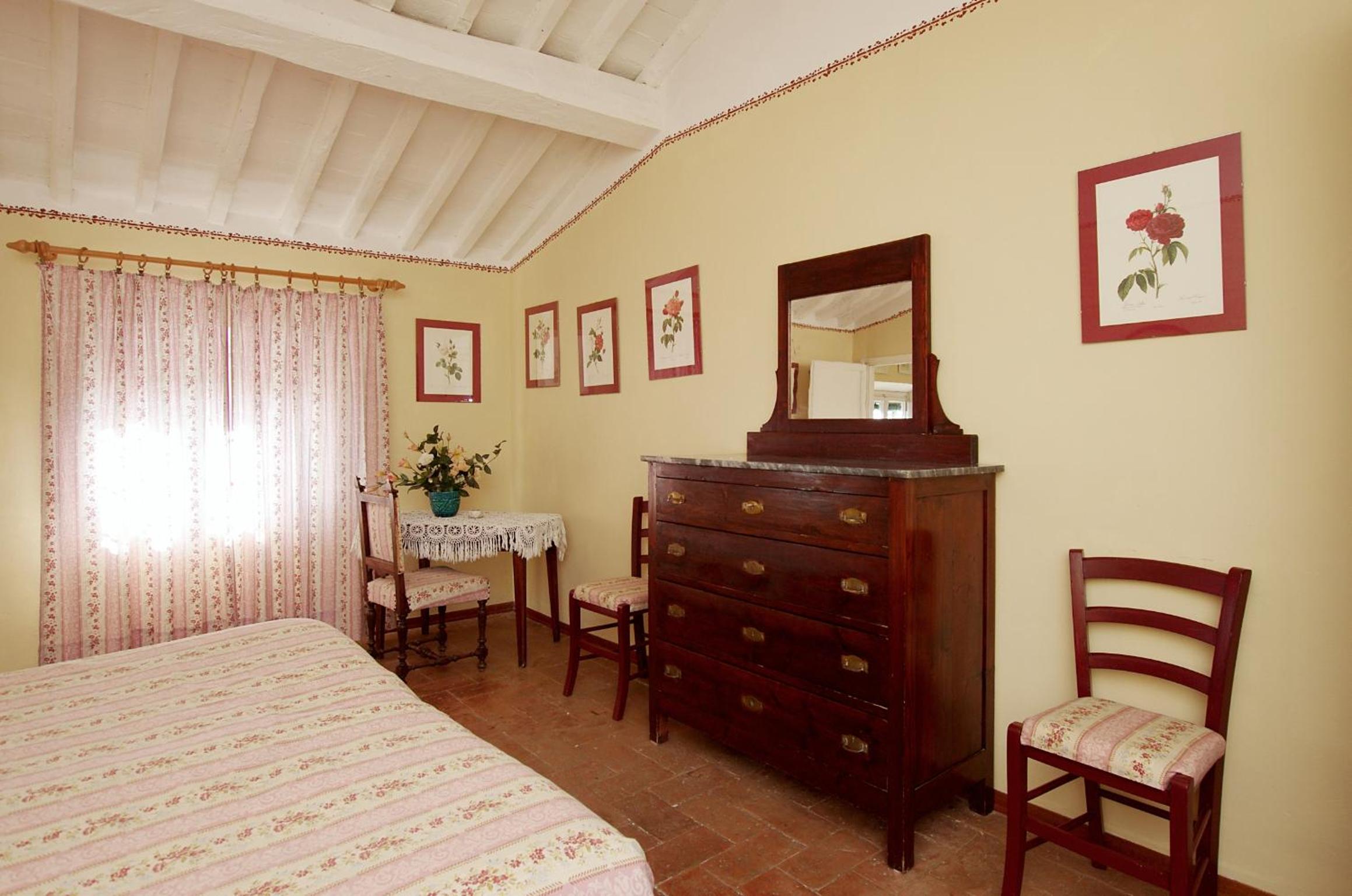 Two-Bedroom Apartment - Photo 5