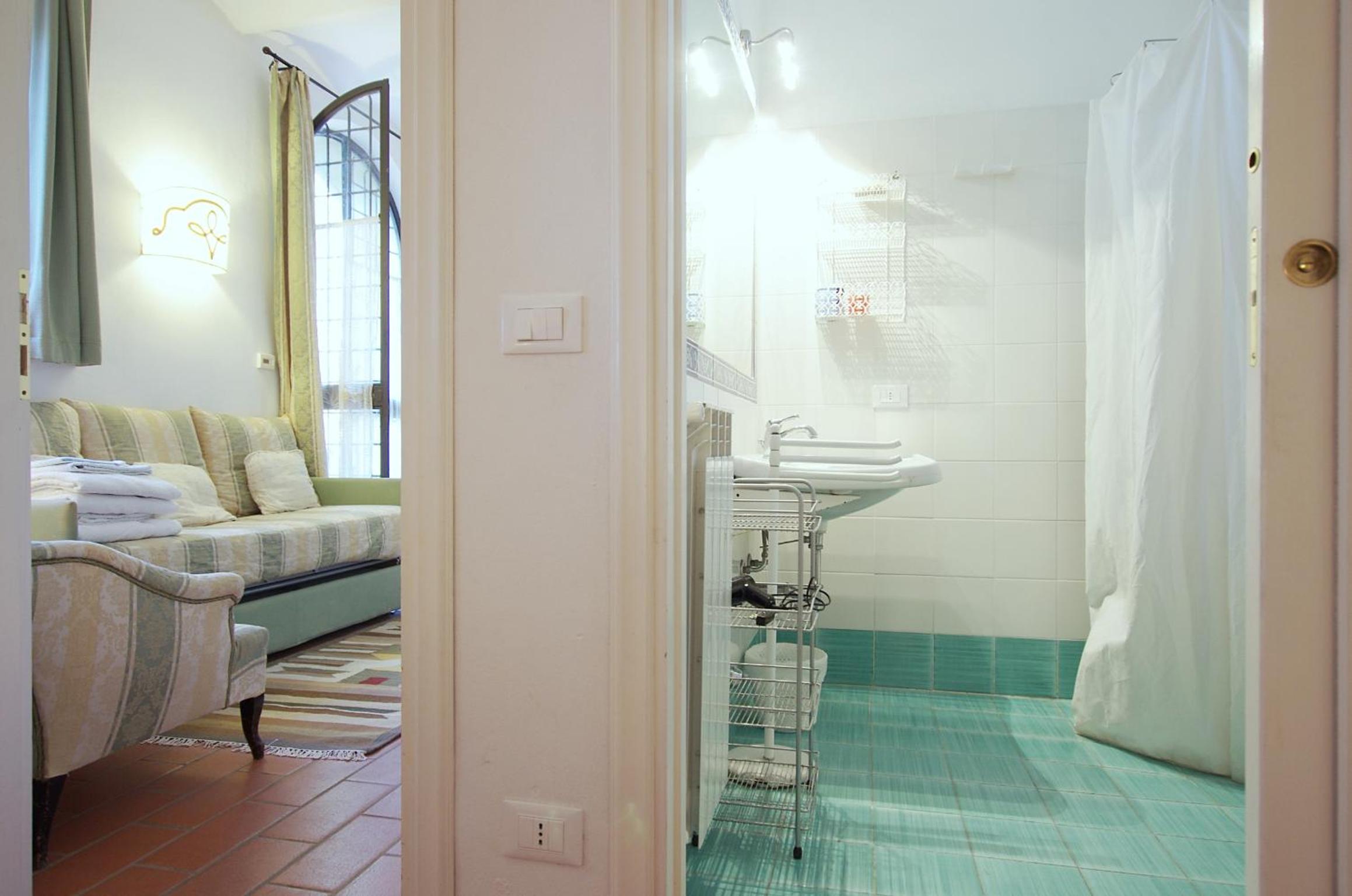 One-Bedroom Apartment - Photo 24