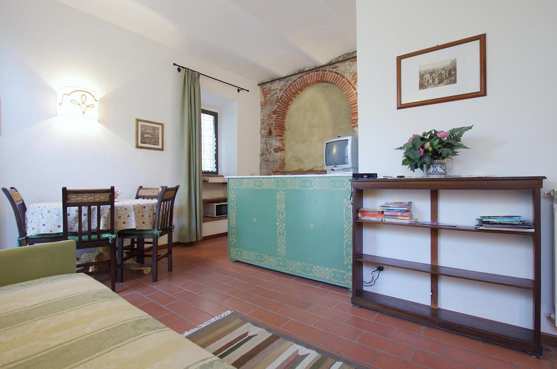 One-Bedroom Apartment - Photo 22