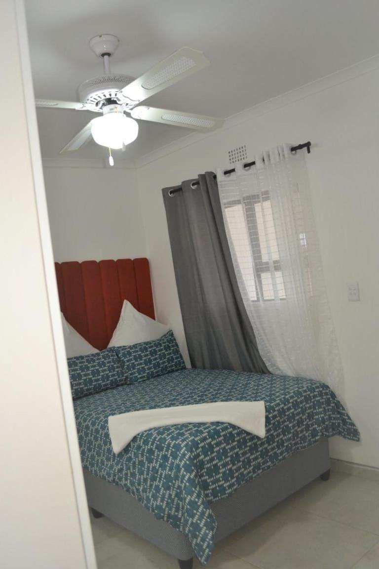 Double Room - Photo 8