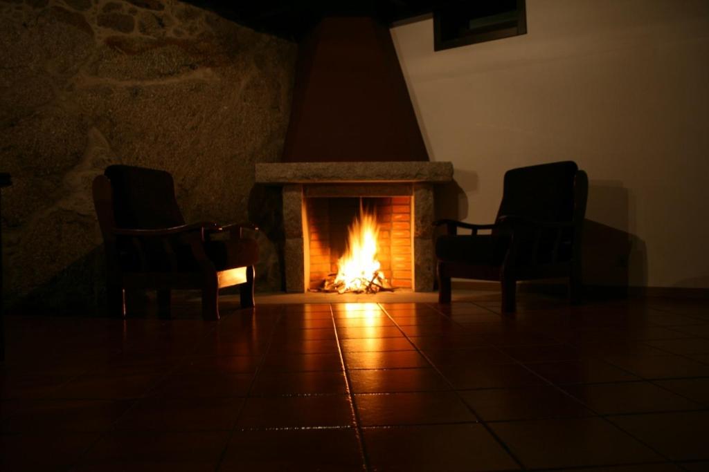 Four-Bedroom House - Photo 10