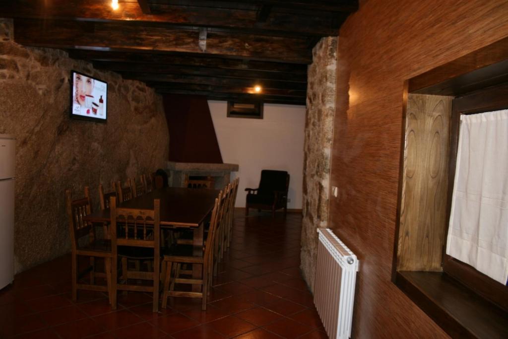 Four-Bedroom House - Photo 7