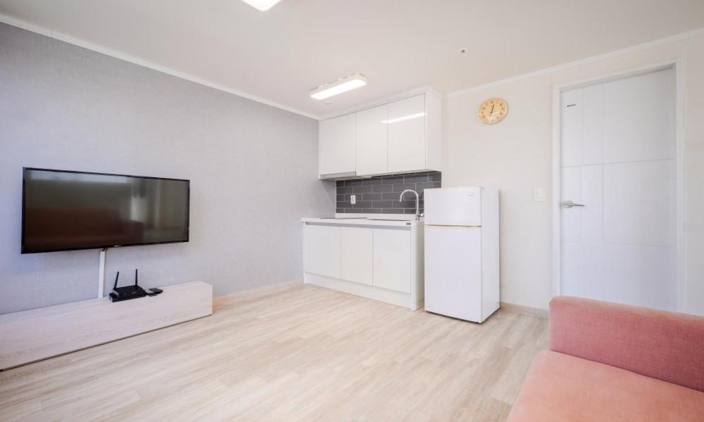 Family Double Room - Photo 10