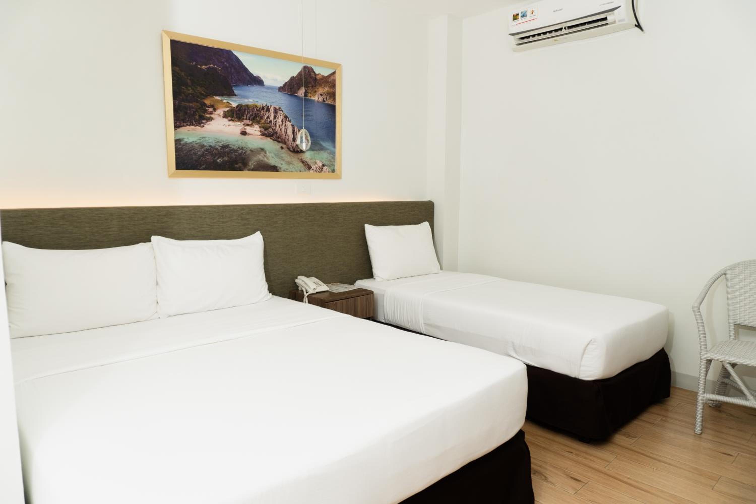 Deluxe Triple Room