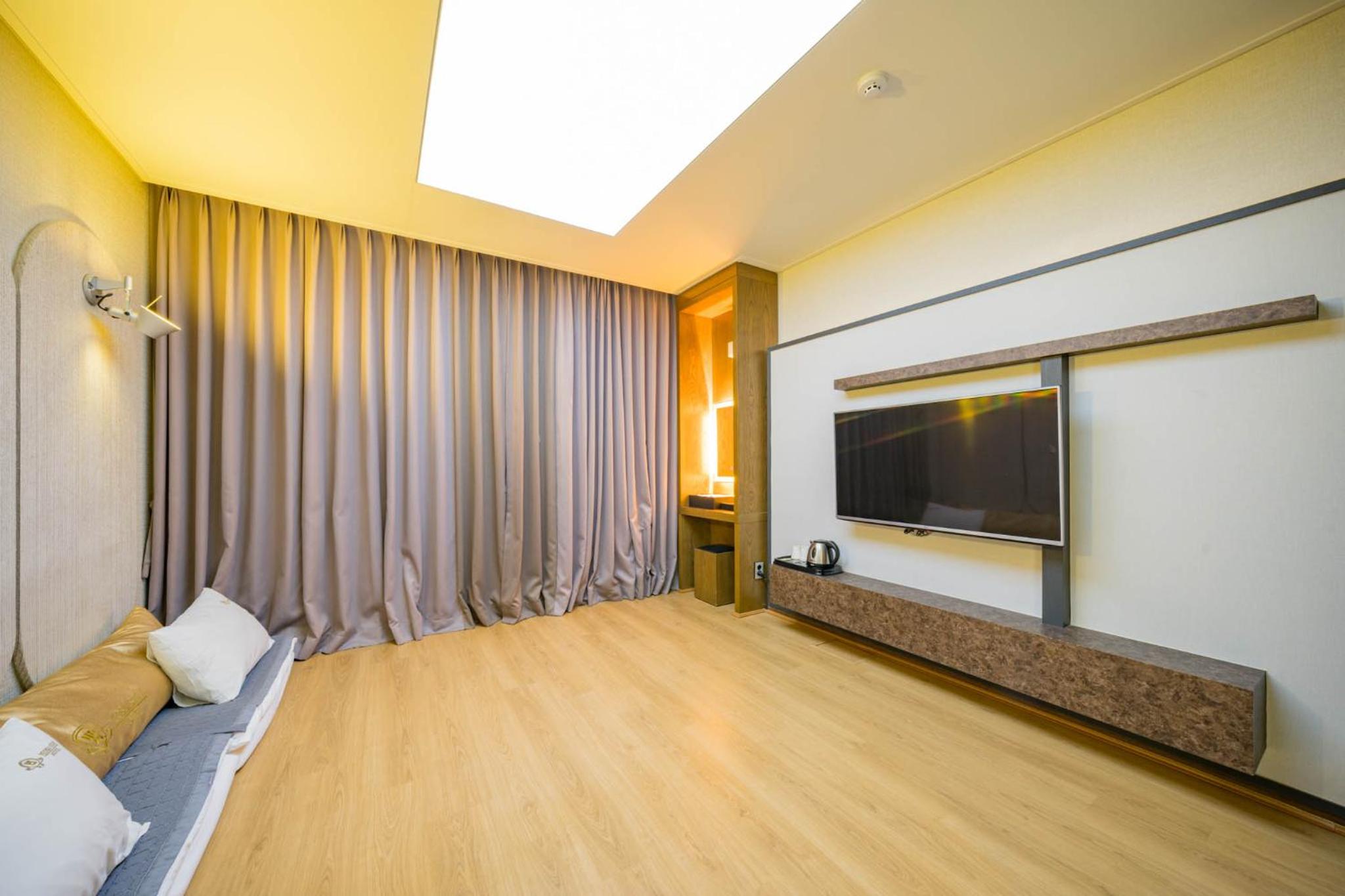 Korean Style Ondol Room photo 1