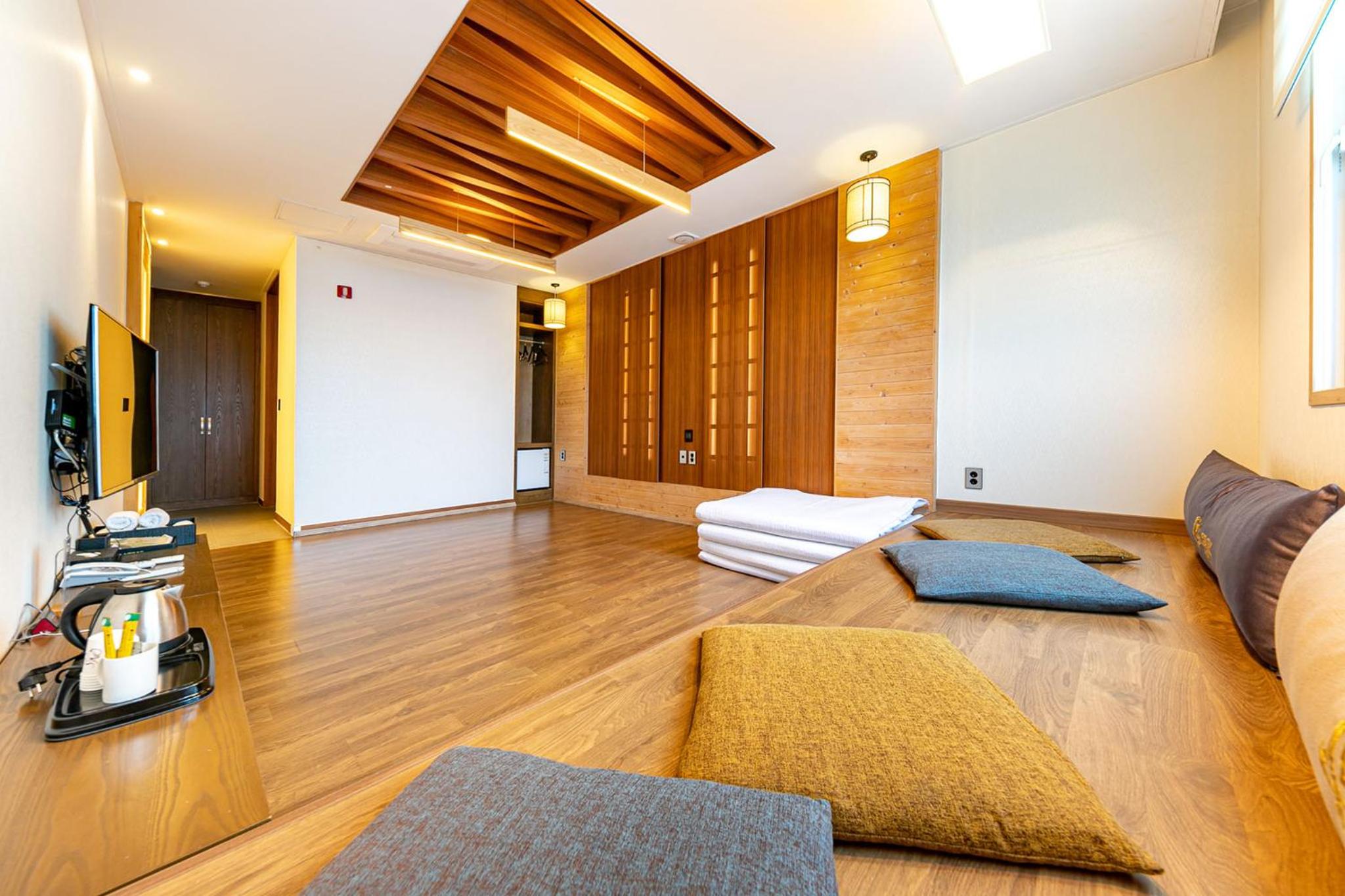Korean Style Ondol Special Room photo 3