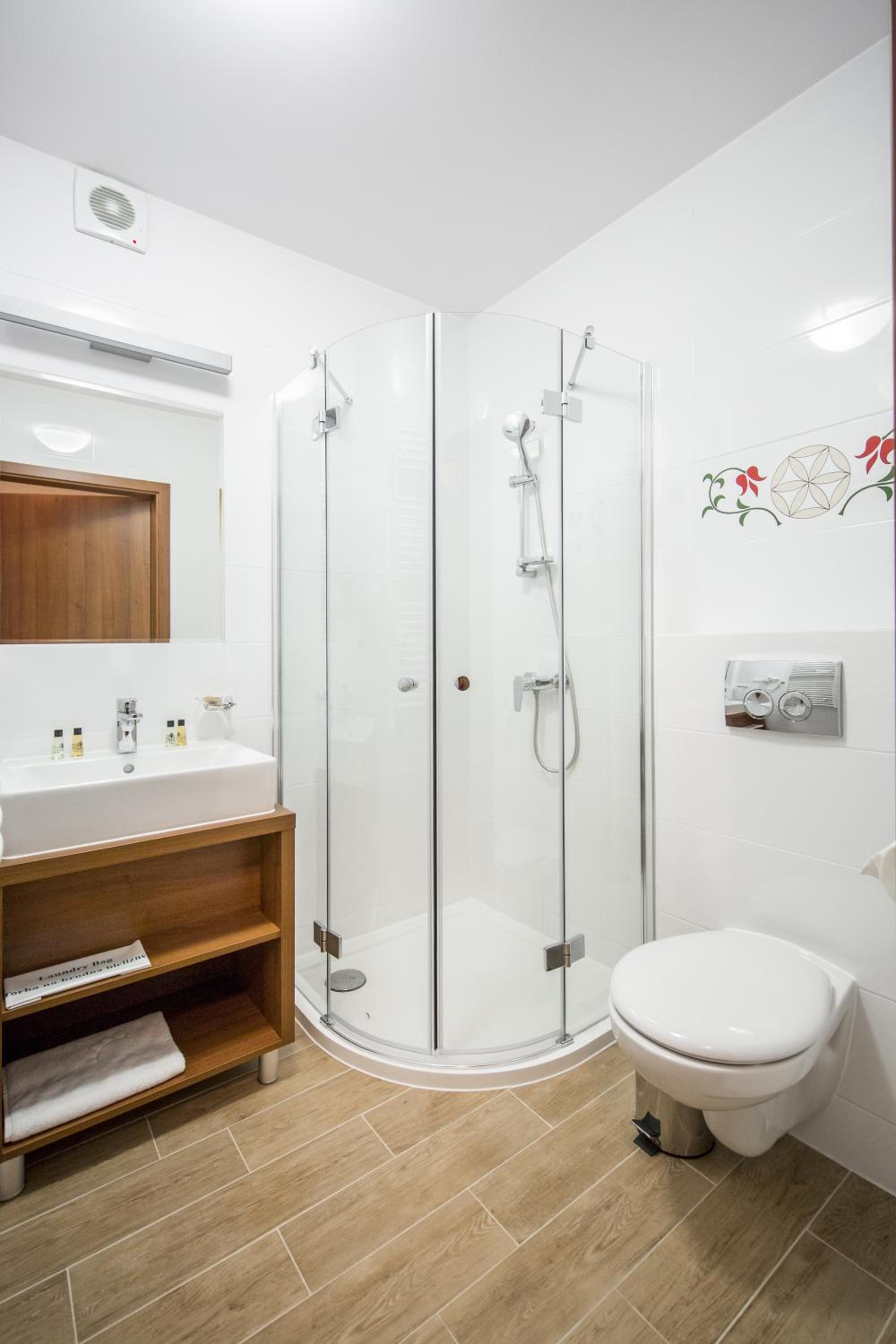 Single Room photo 3