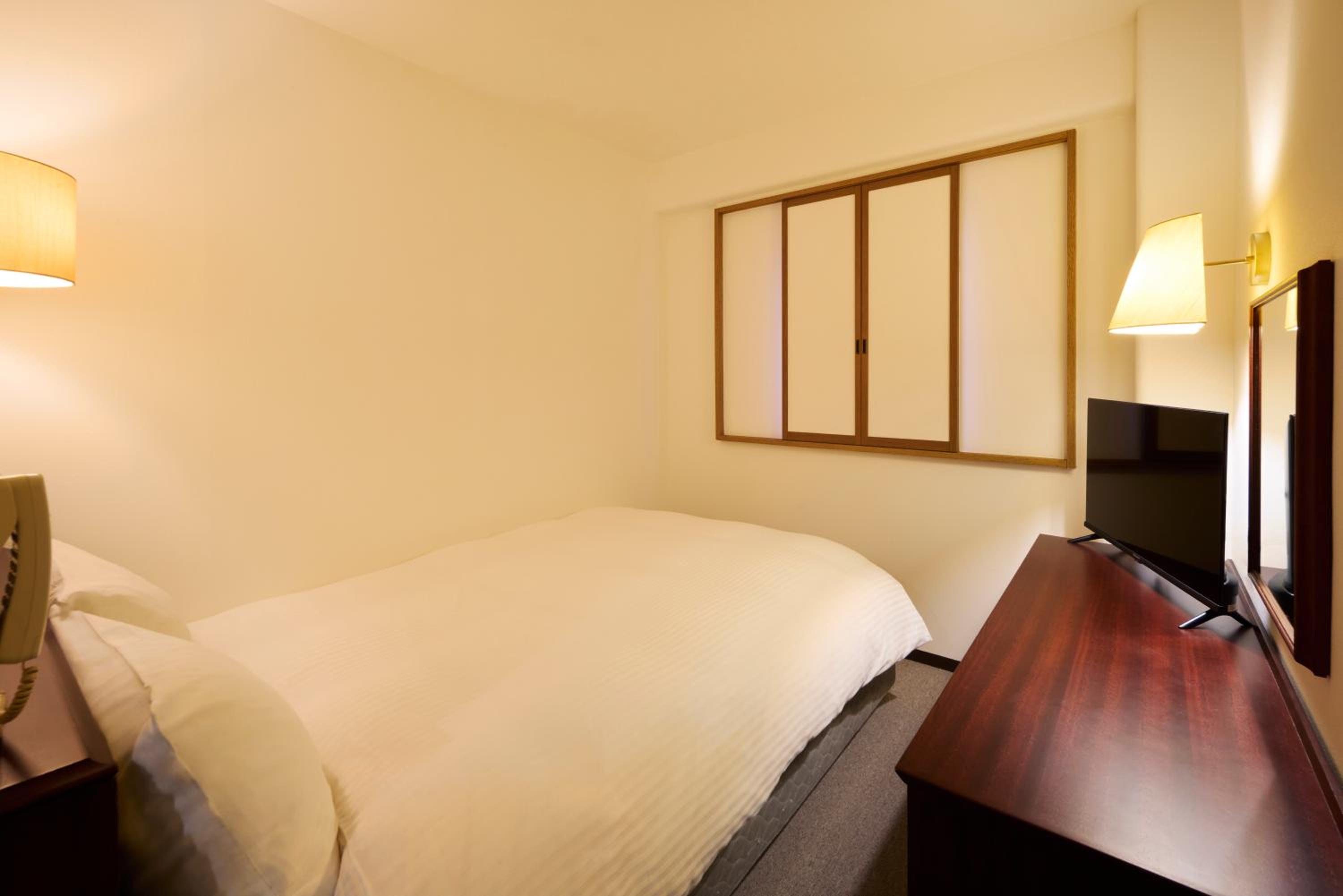 Standard Double Room - Non-Smoking photo 2