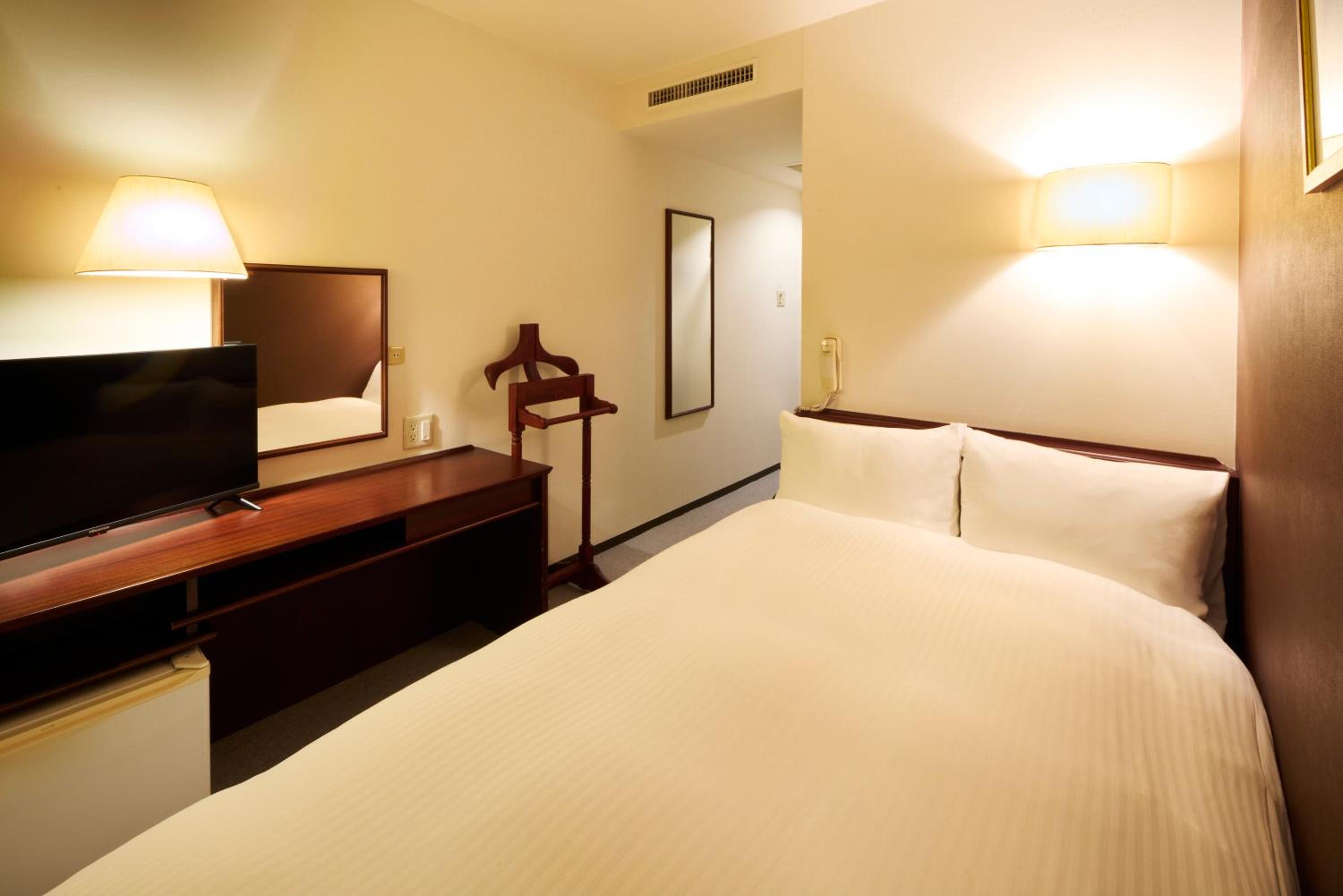 Double Room with Small Double Bed - Non-Smoking photo 1