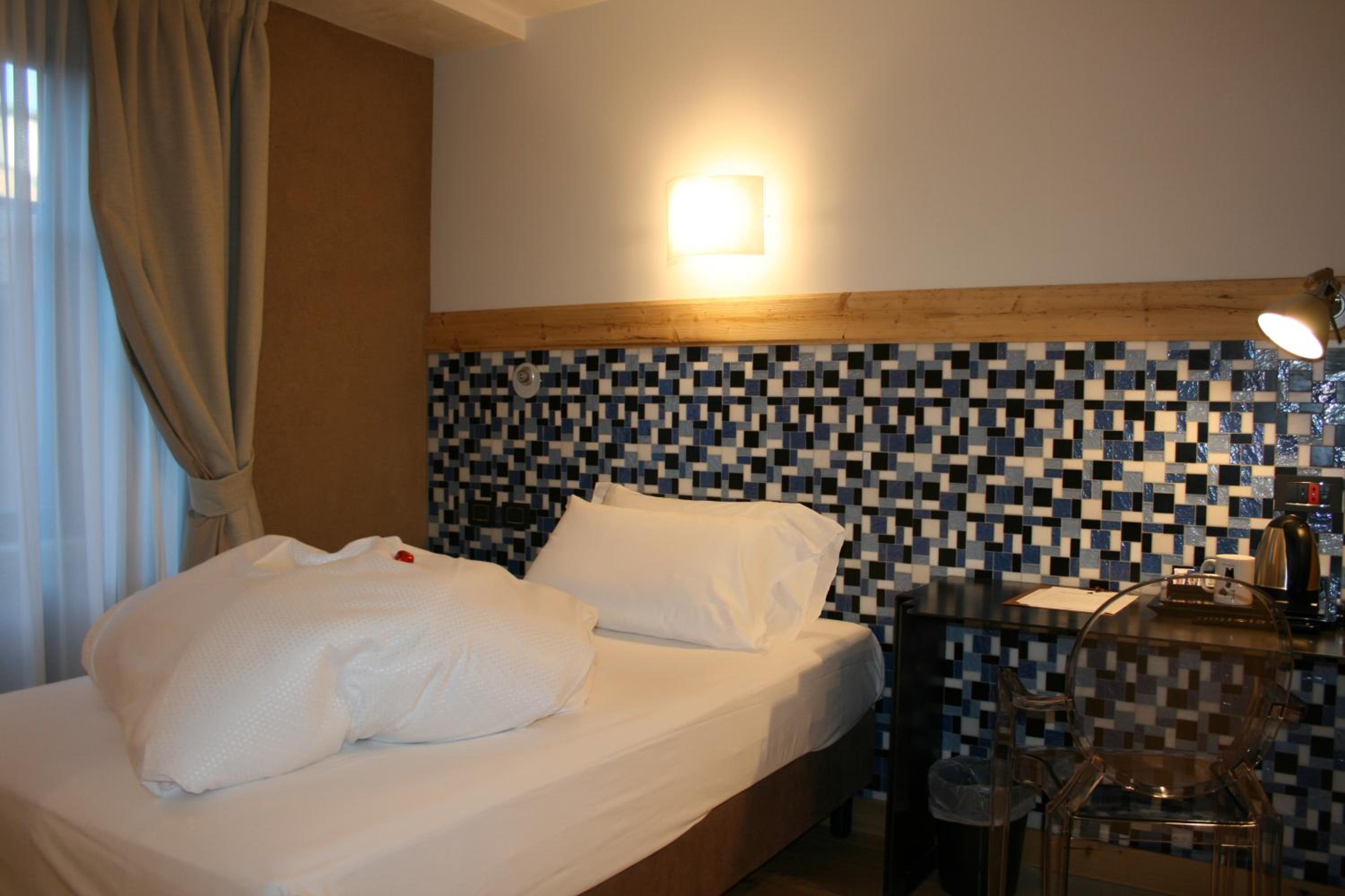 Single Room photo 1