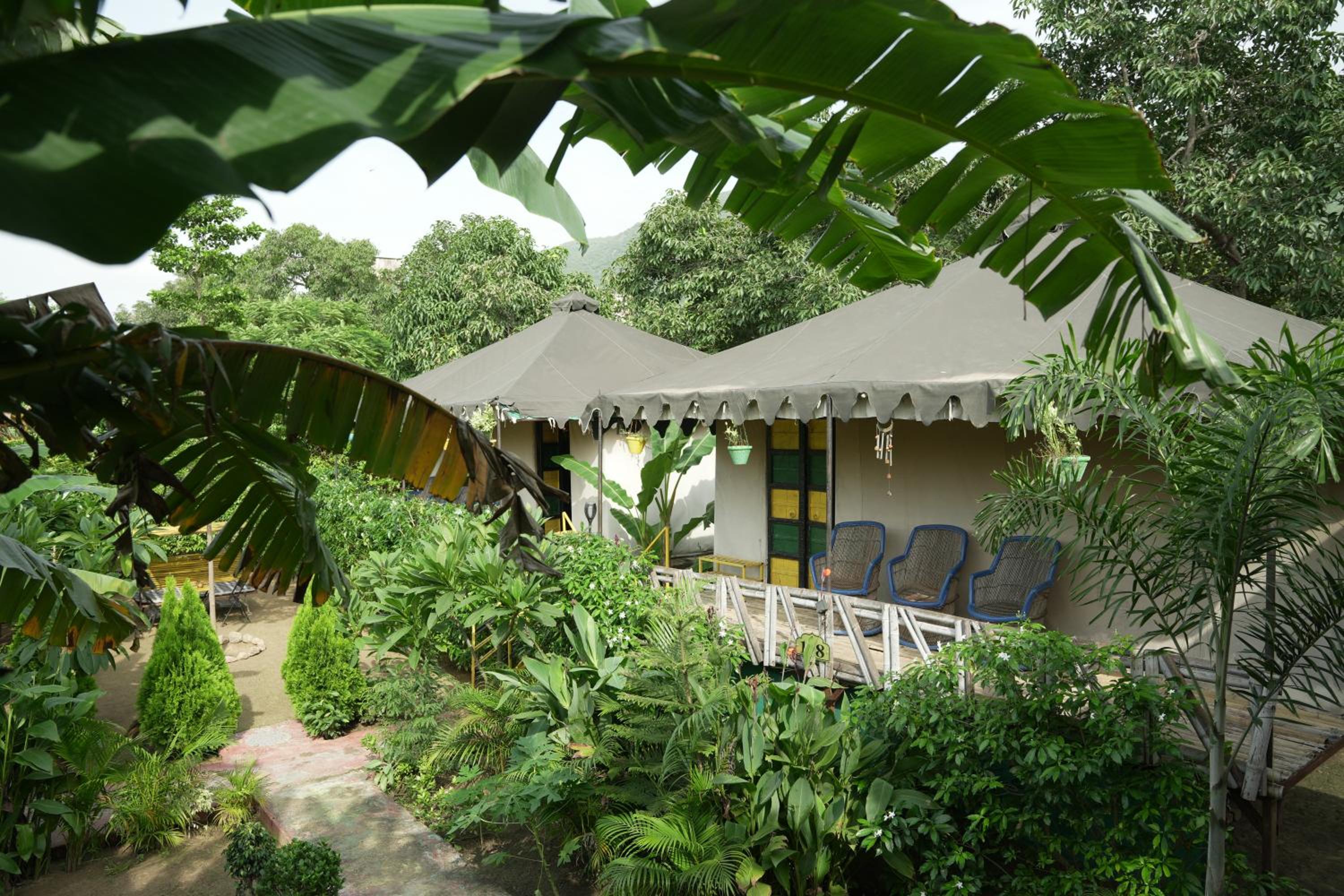 Quadruple Room with Balcony - Photo 9