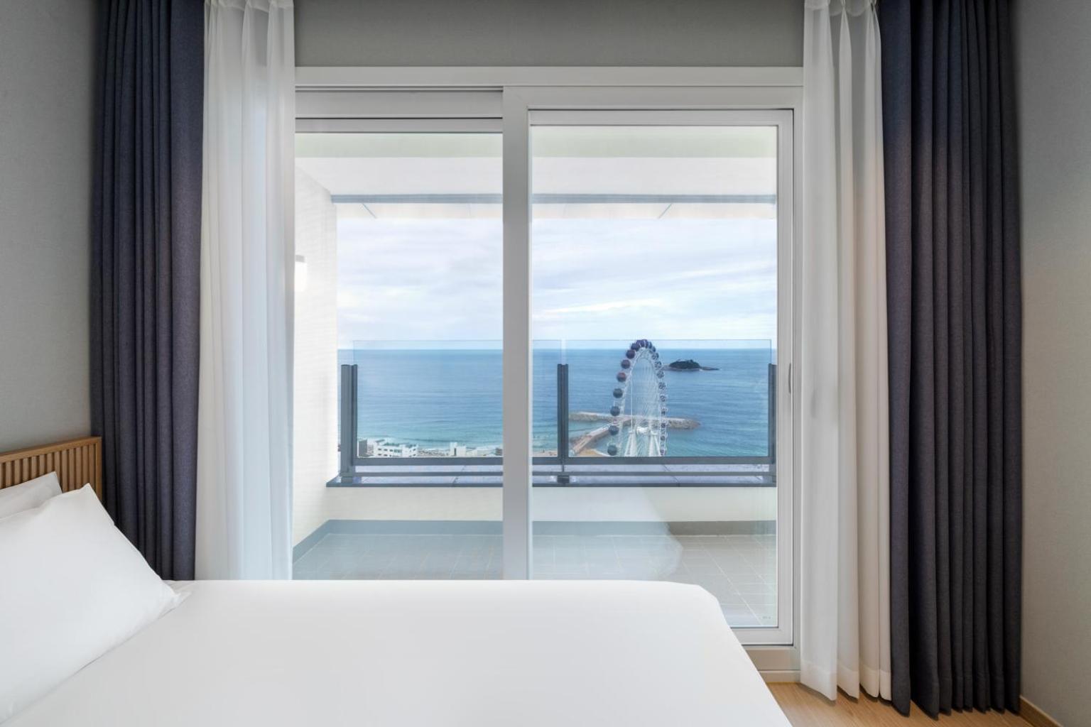 Premier Suite  - Photo 14