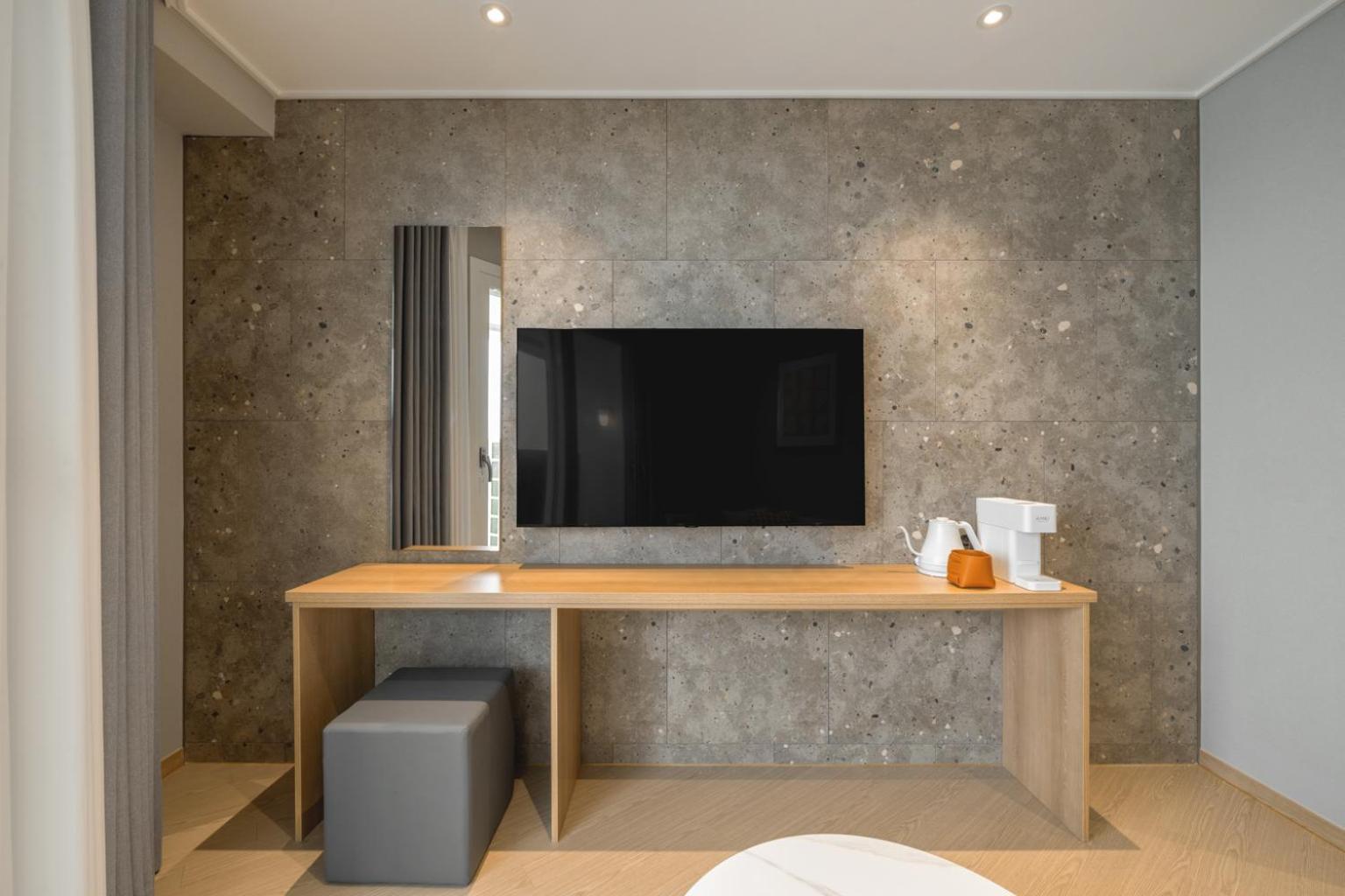 Premier Suite  - Photo 10