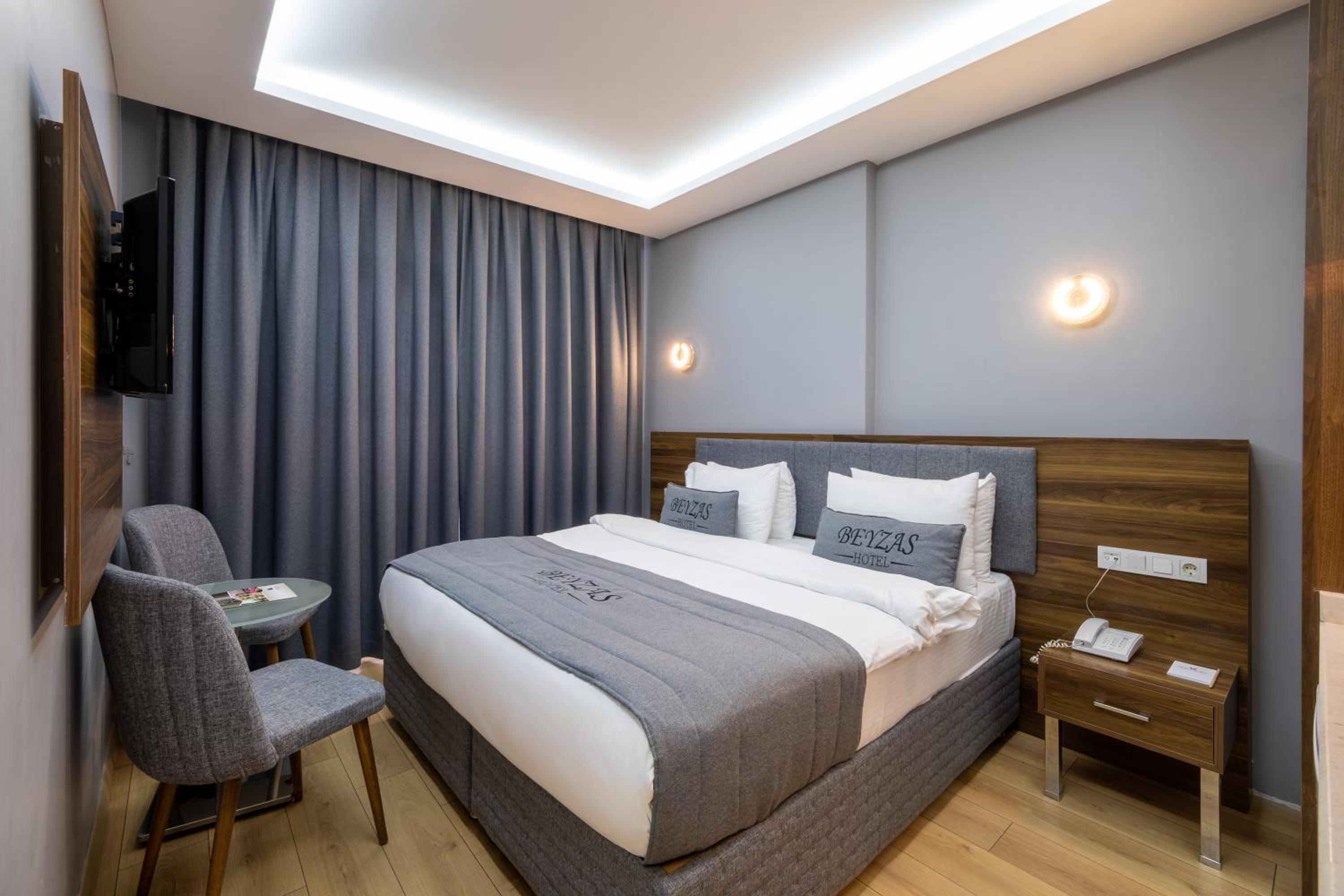 Deluxe Double Or Twin Room With City View photo 1