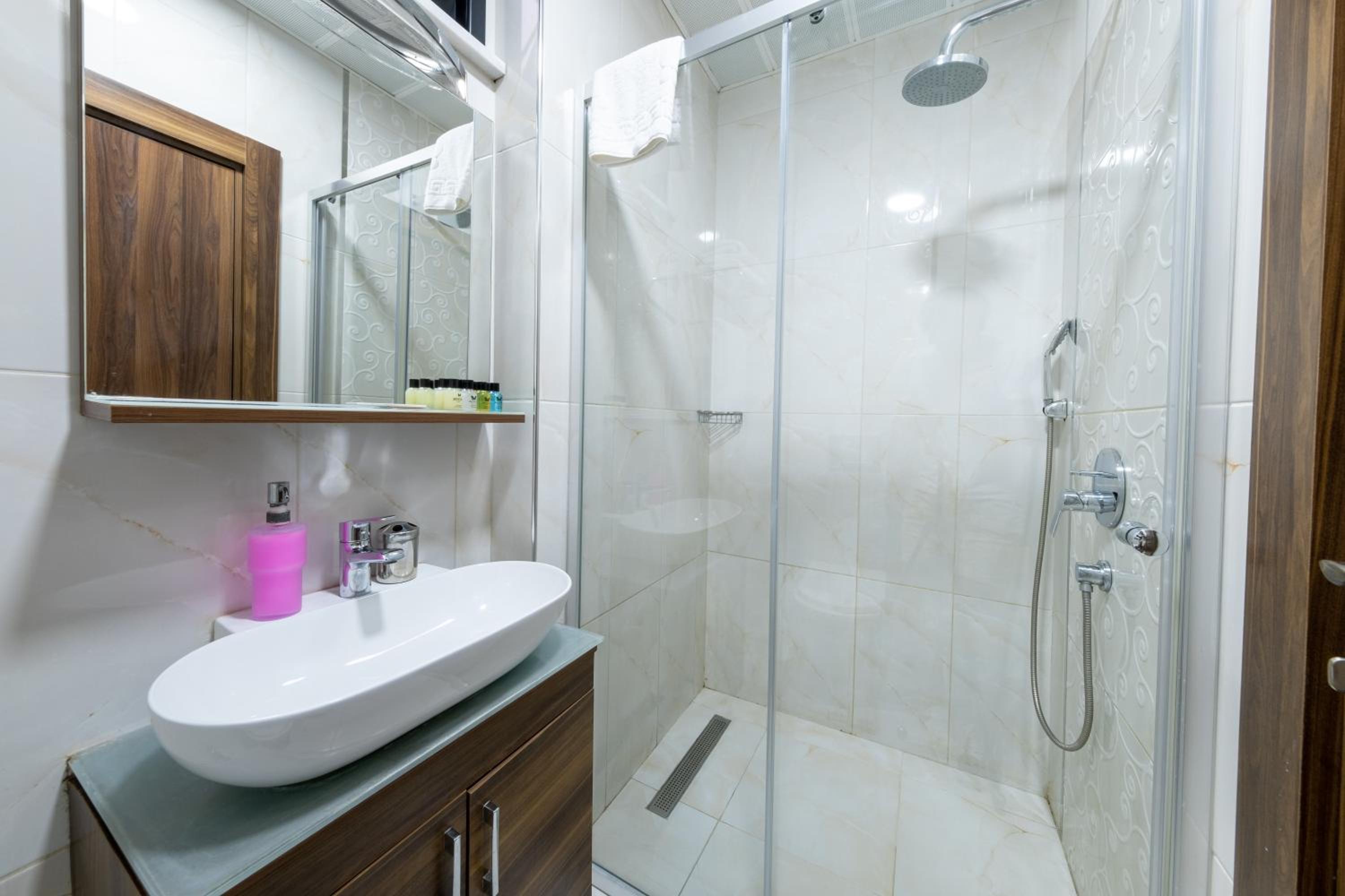 Deluxe Double Or Twin Room With City View