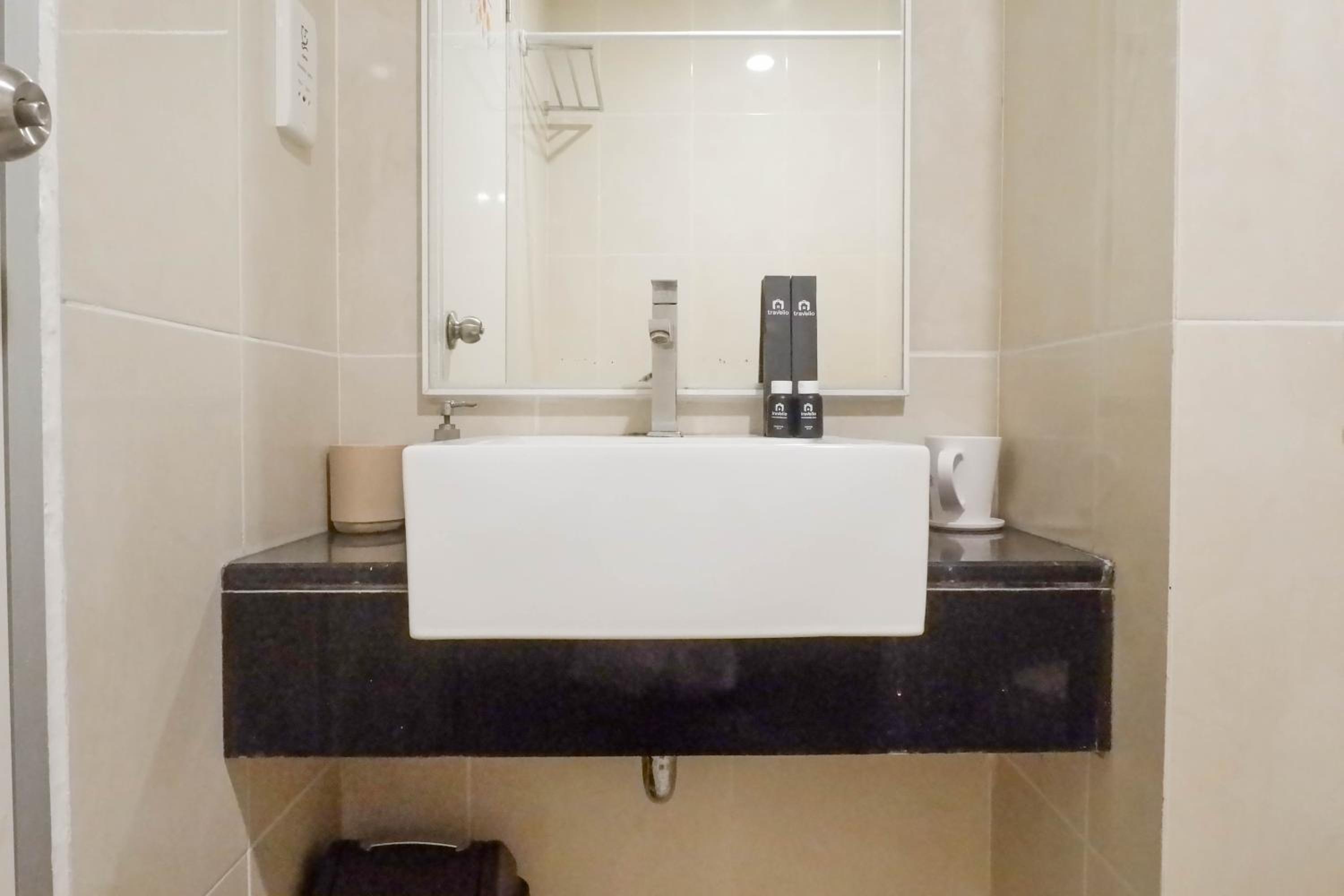 Two-Bedroom Apartment - Photo 4