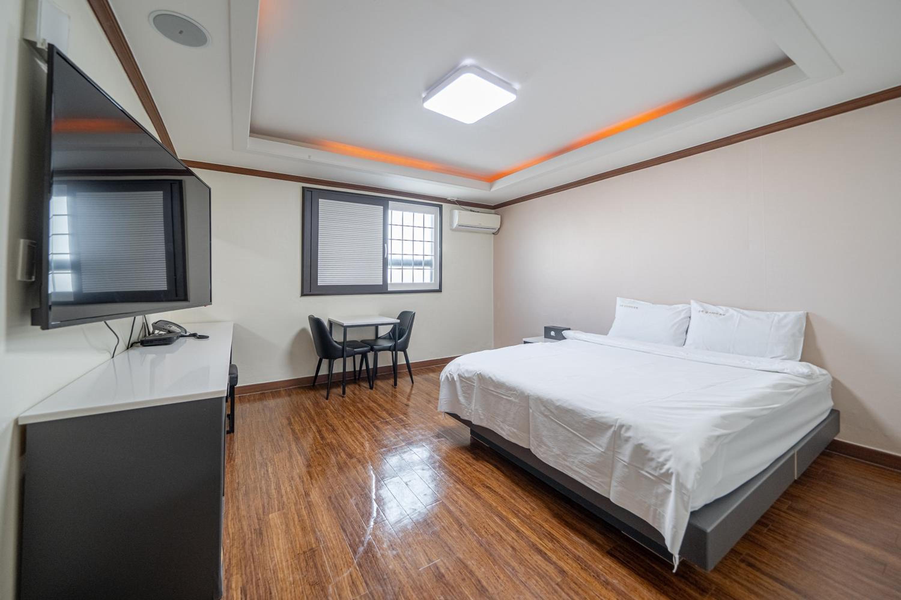 Standard Double Room - Photo 1
