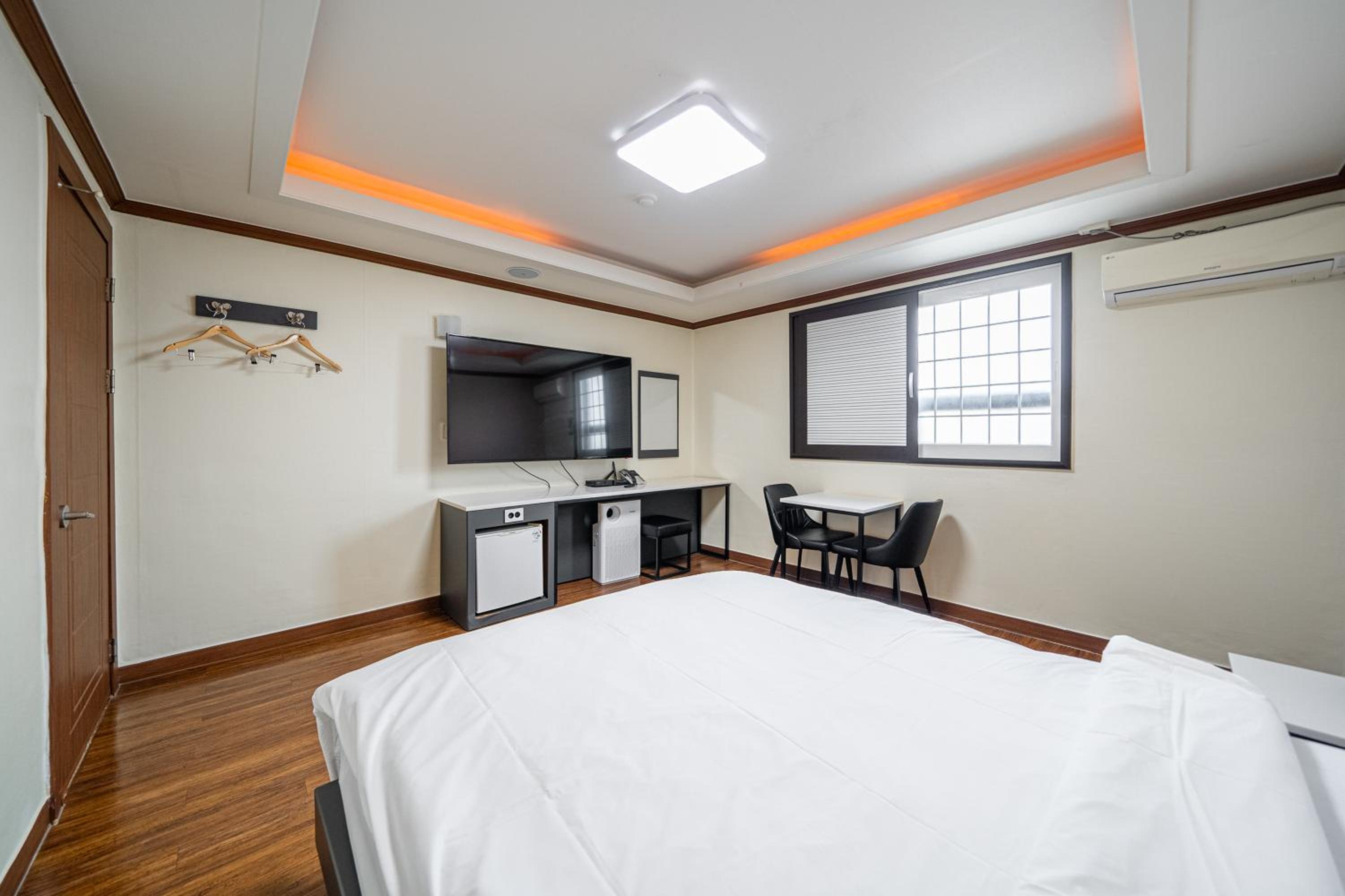 Standard Double Room - Photo 3