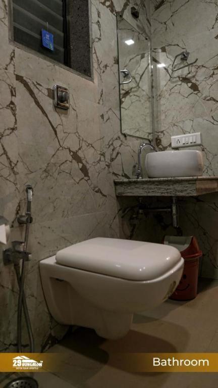 Double Room - Photo 9