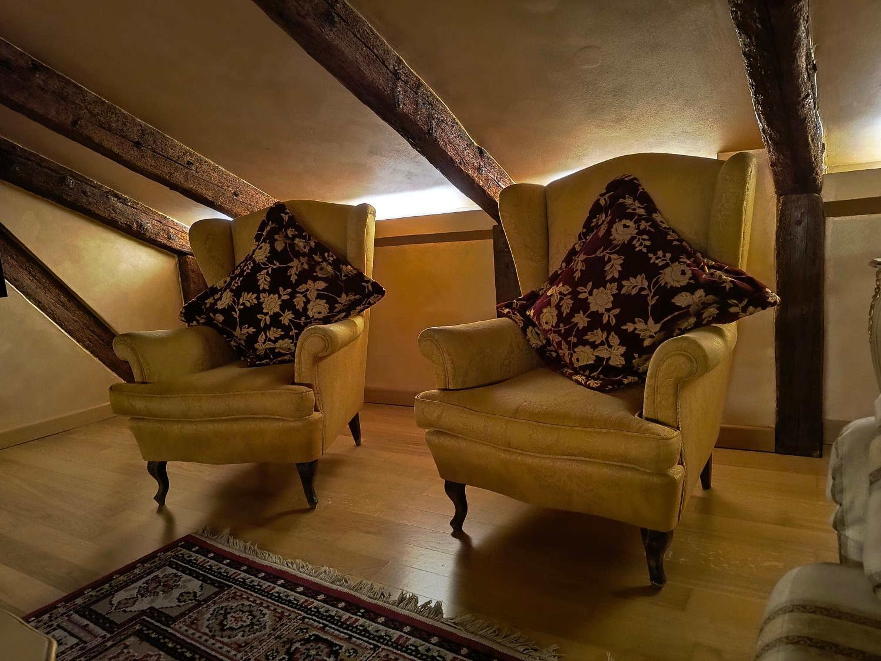 Deluxe Double or Twin Room photo 3