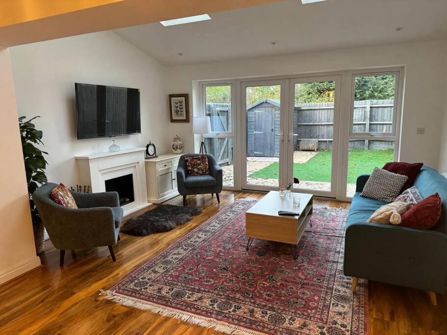 Three-Bedroom House photo 1