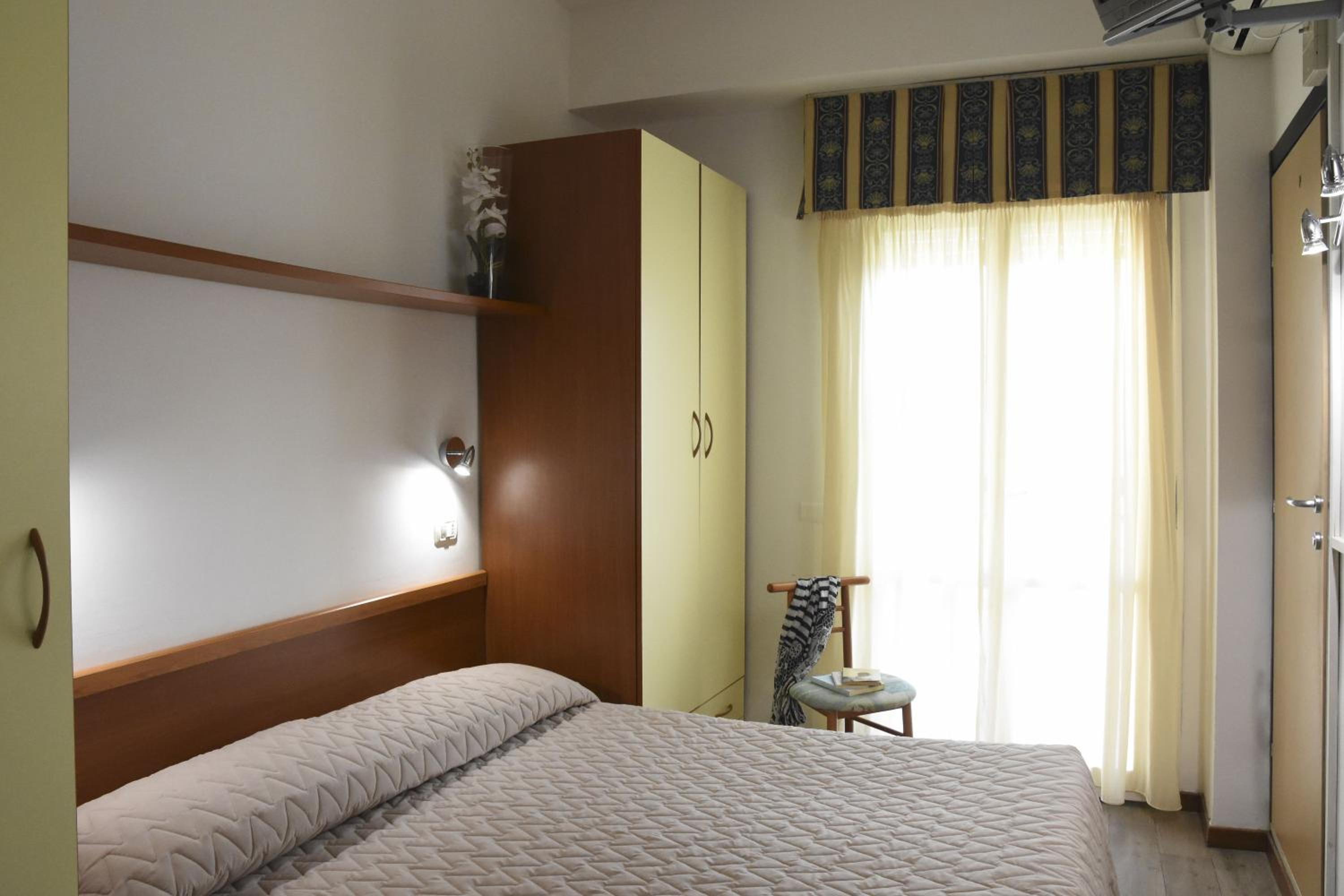 Standard Double Room photo 1