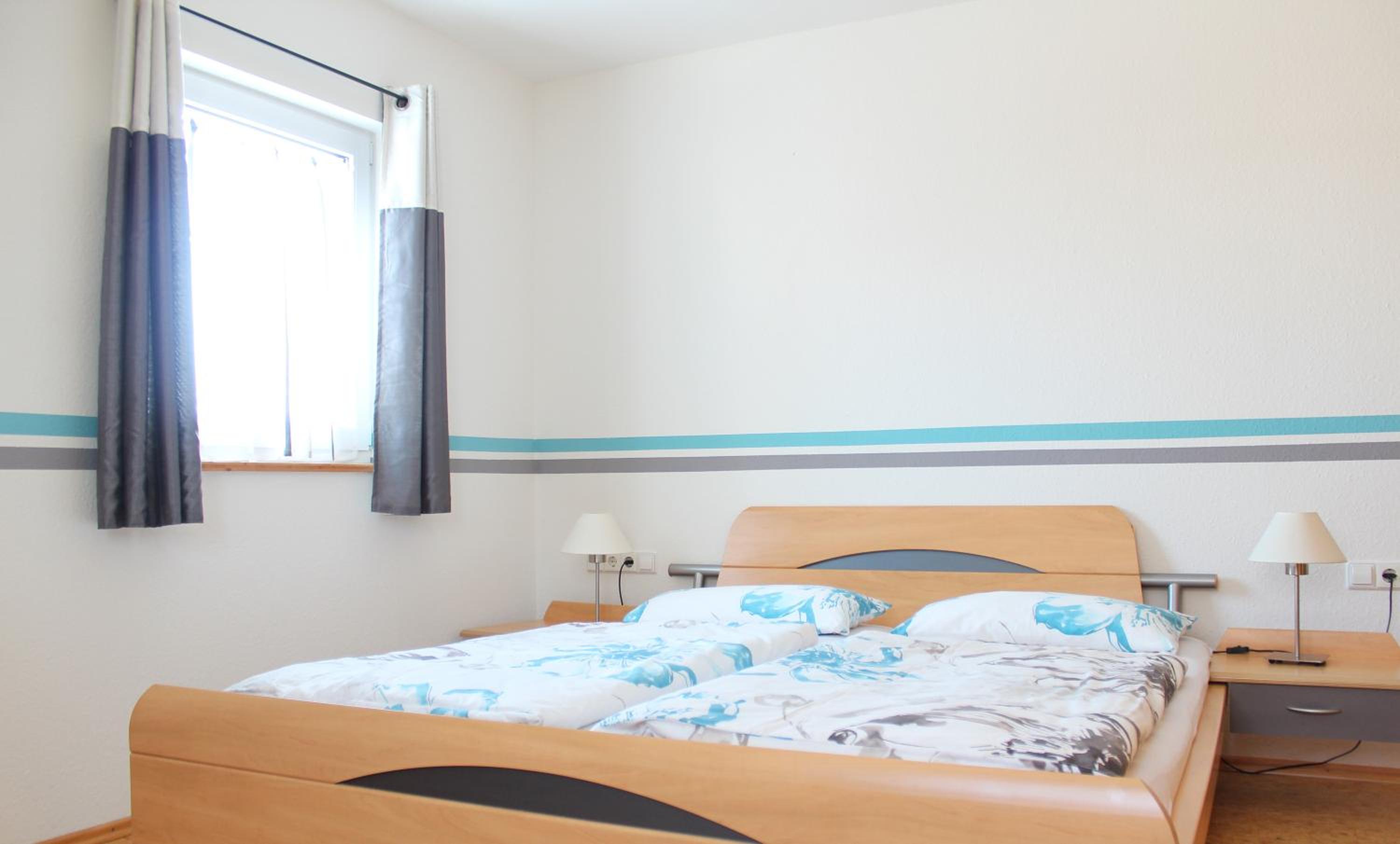 Standard Single Room with Shared Bathroom