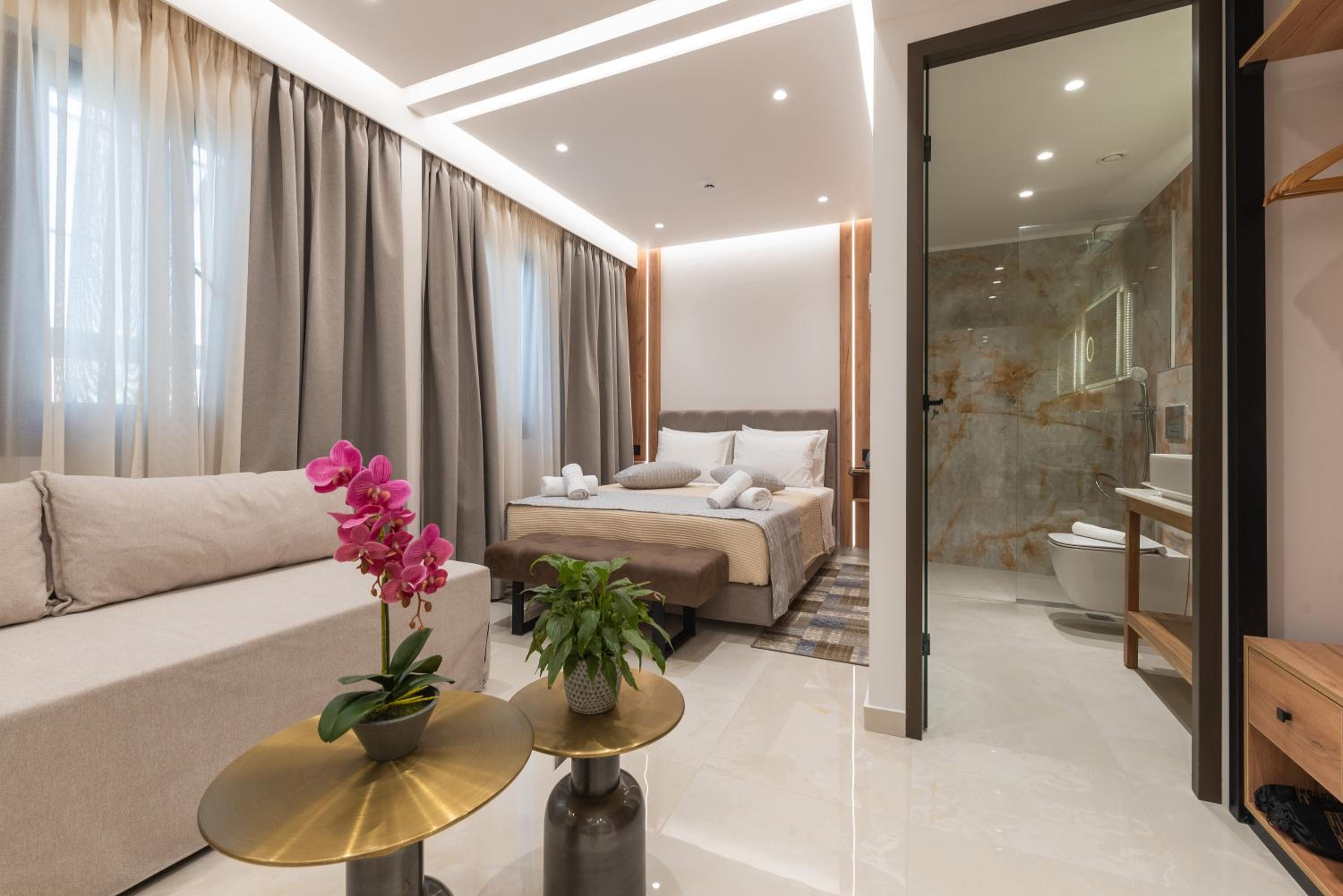 Superior Double Room - Photo 4
