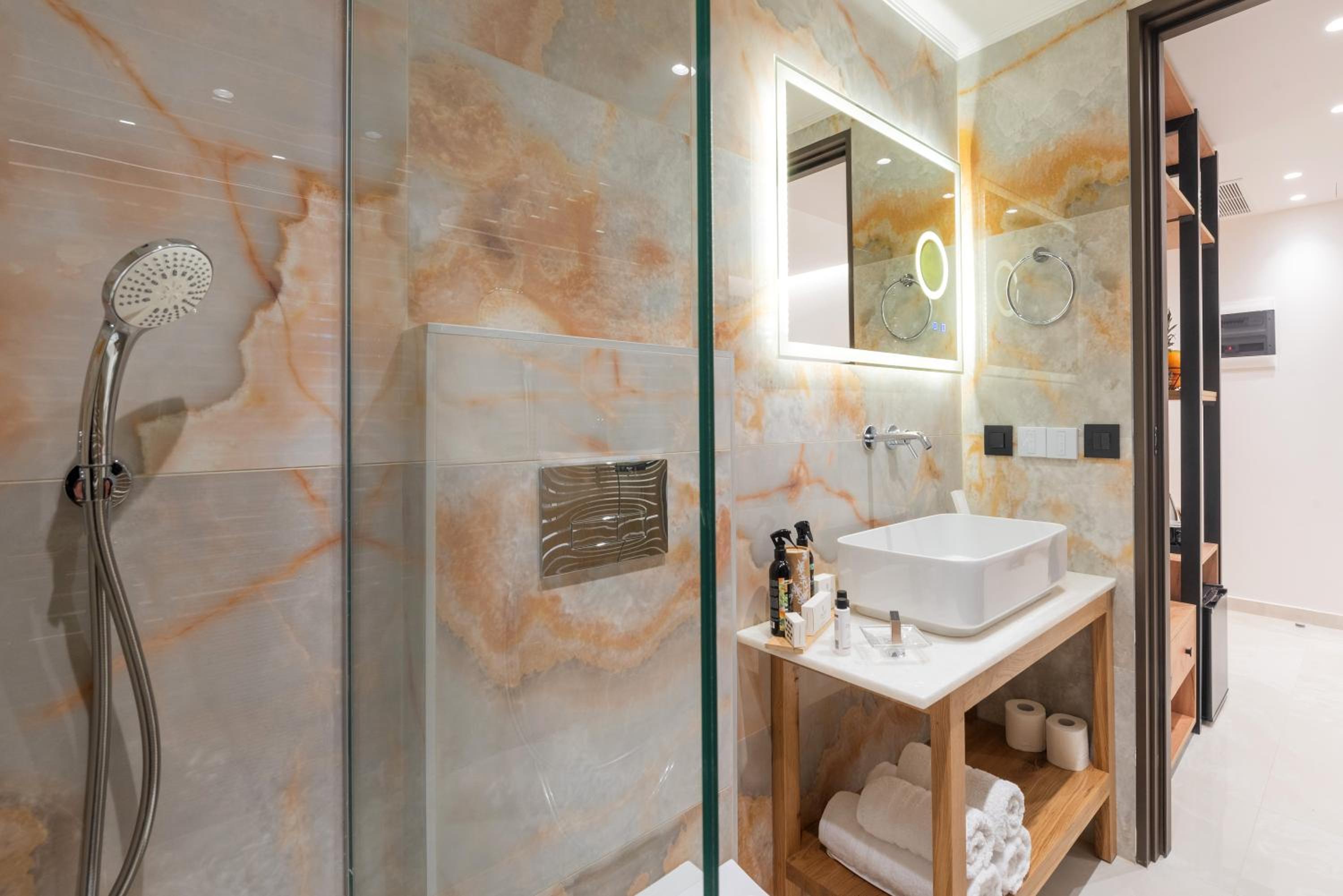 Superior Double Room - Photo 20