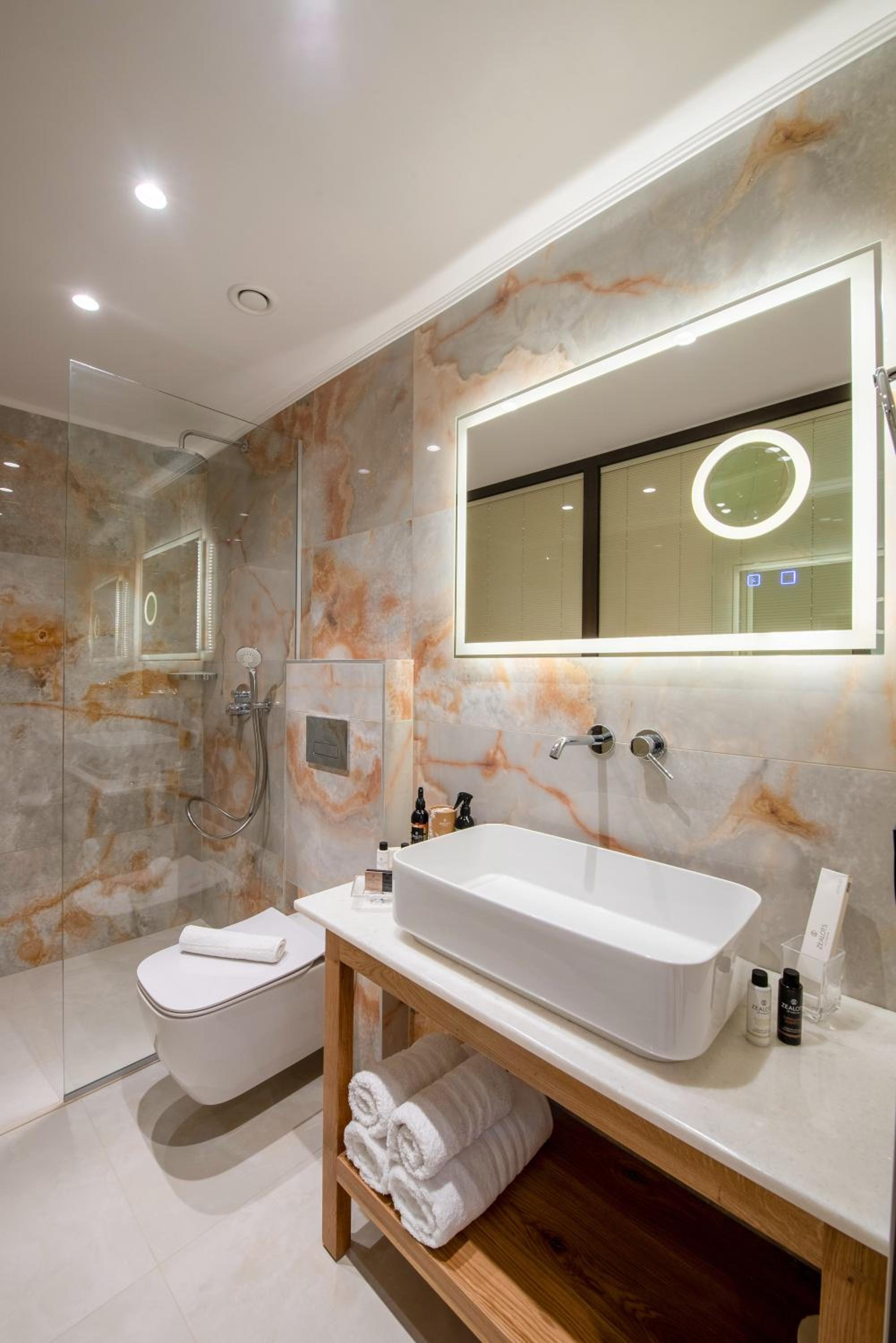 Superior Double Room - Photo 19