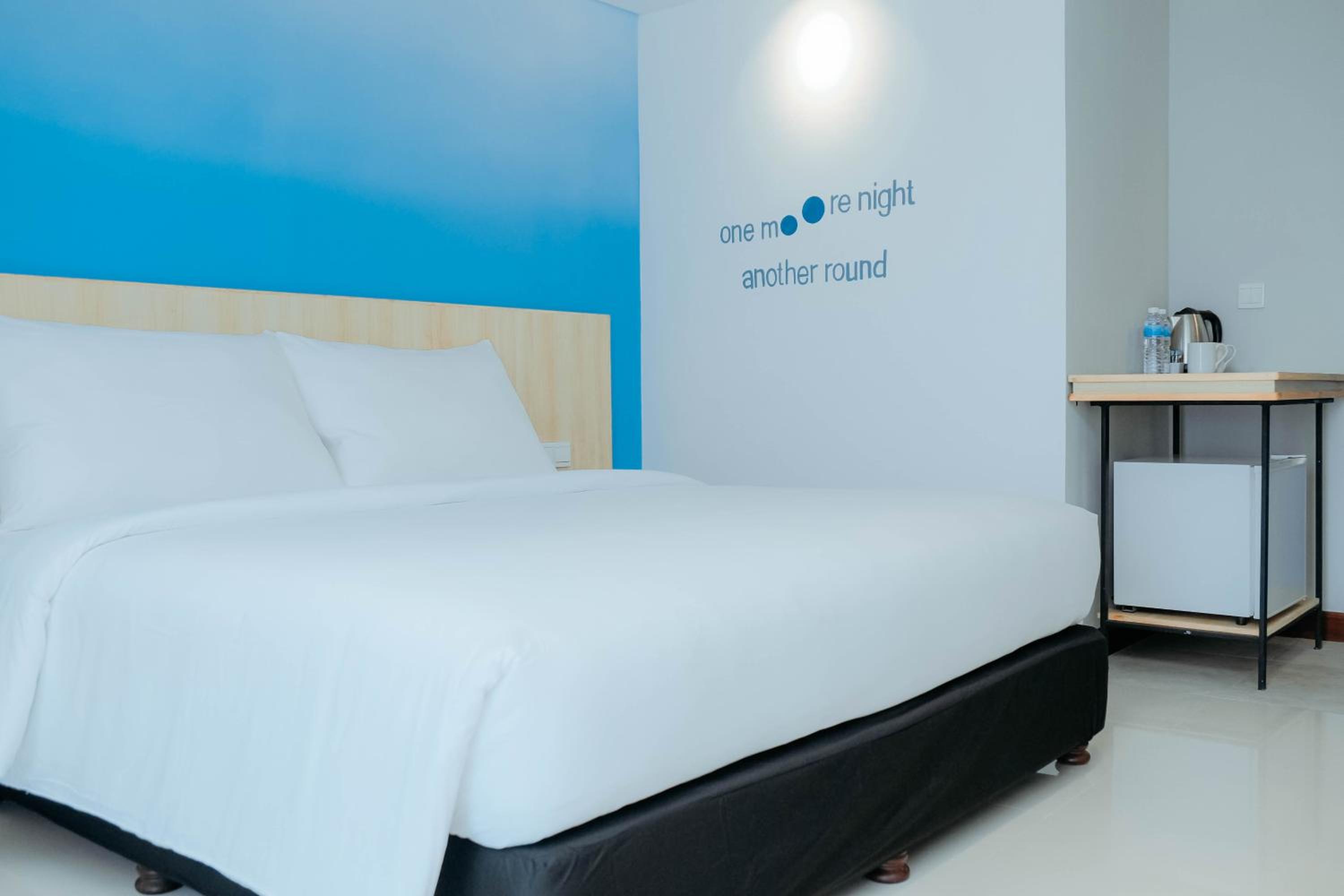 Superior Double Room with Balcony - Photo 4