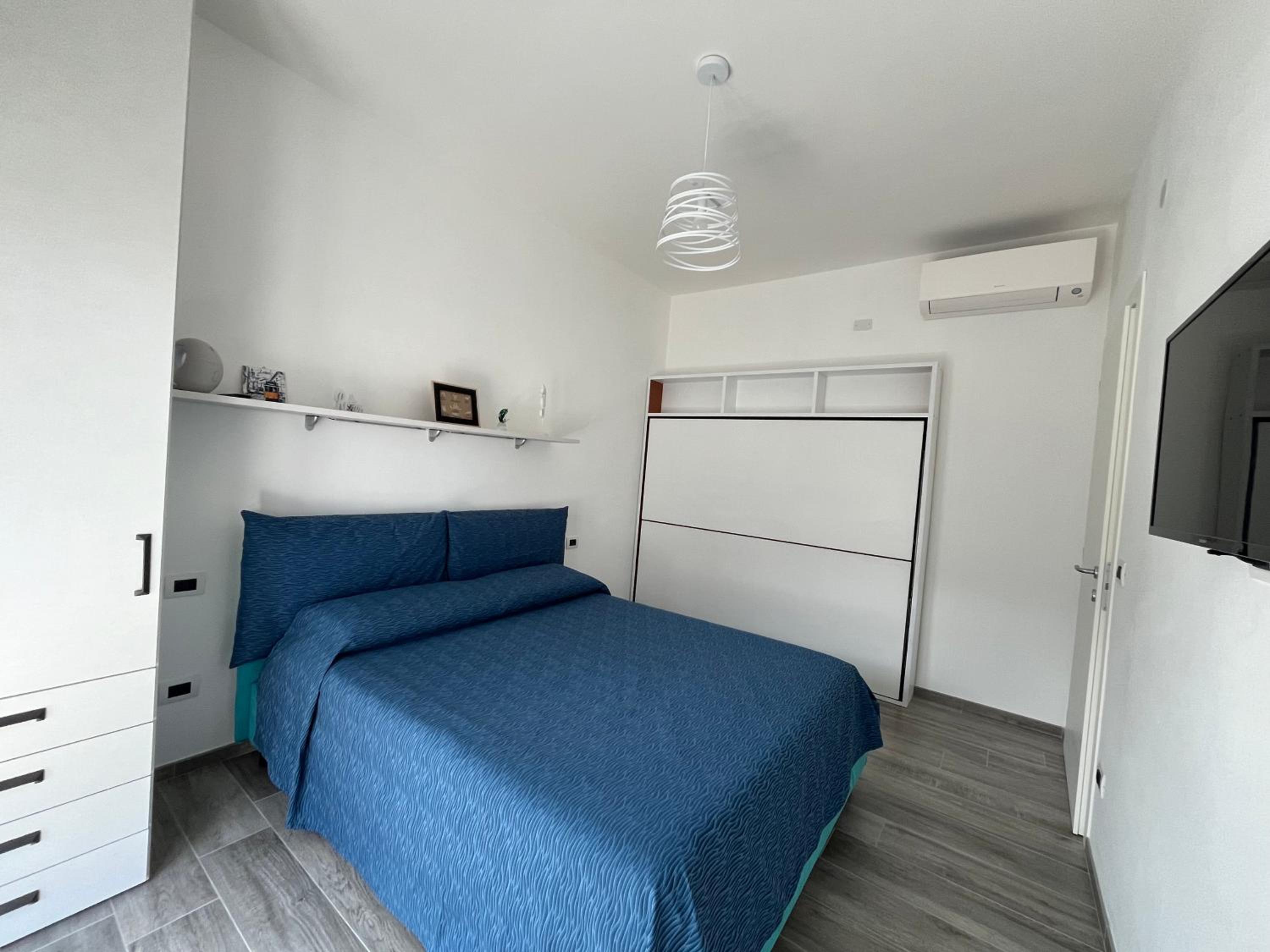 One-Bedroom Apartment with Balcony photo 1