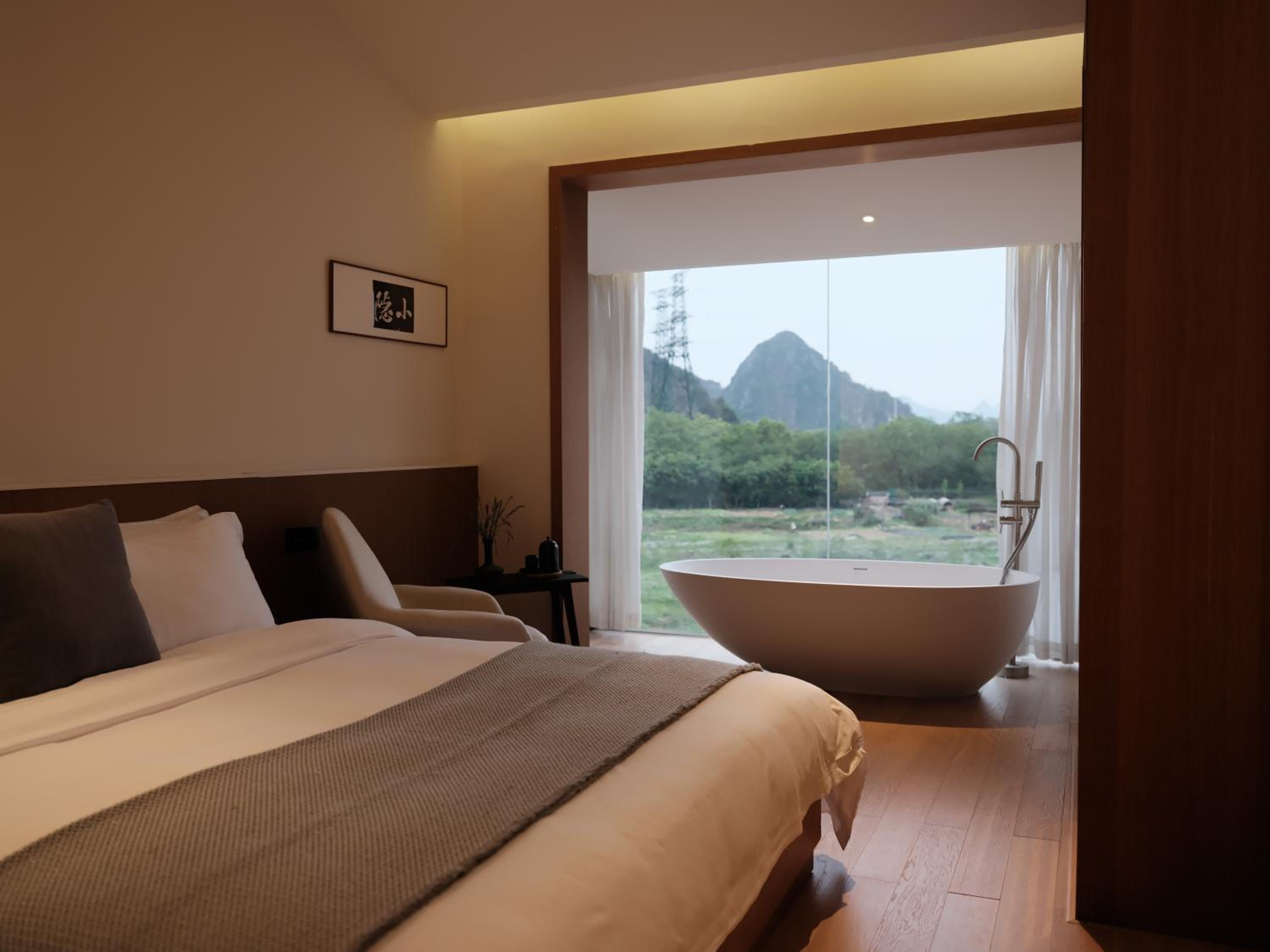Two-Bedroom Suite - Photo 3
