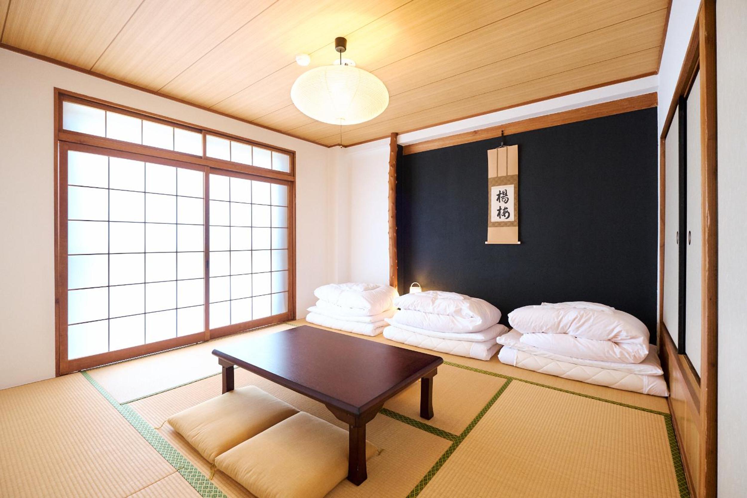 Japanese Style Triple Room with Shared Bathroom photo 1