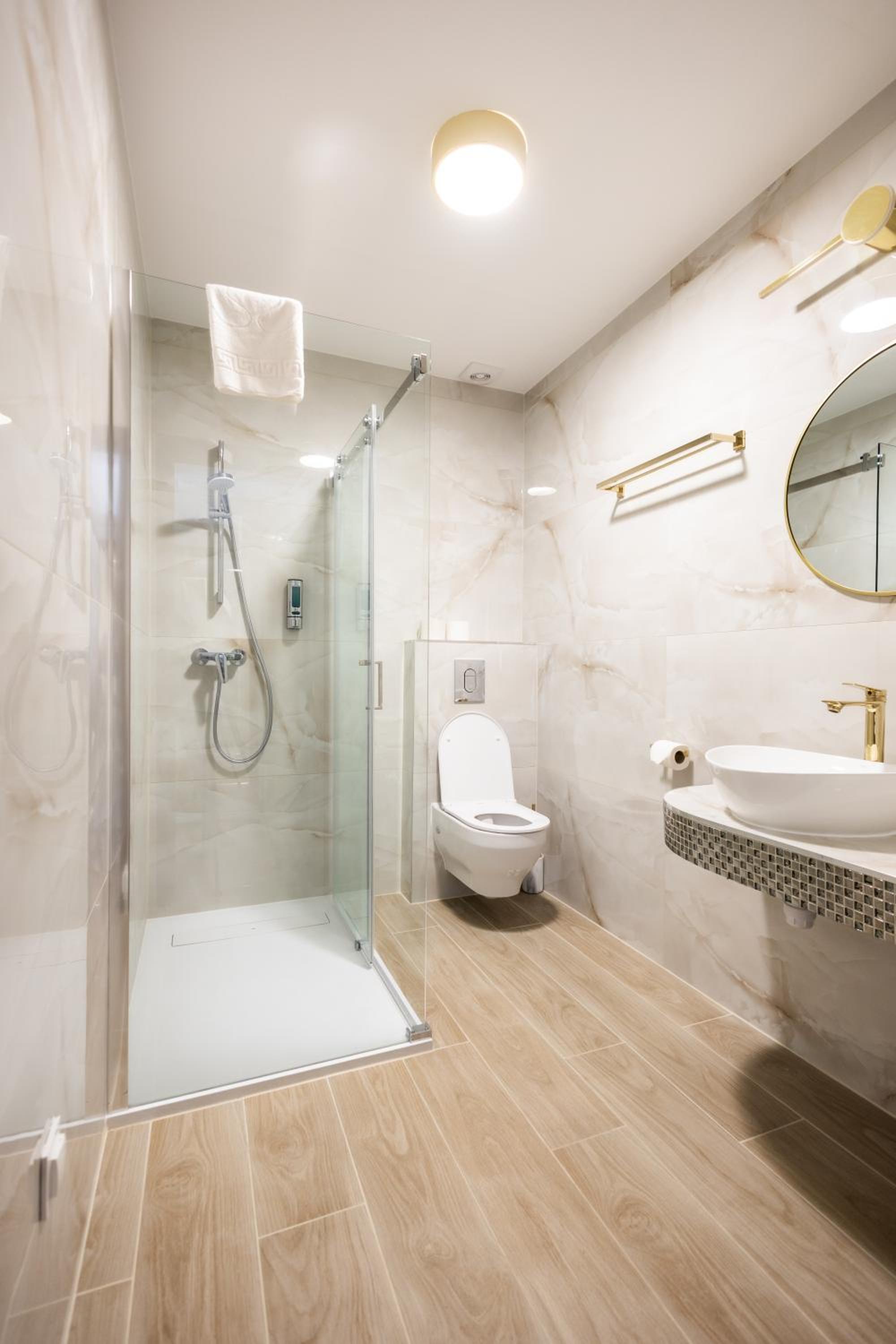 Deluxe Double or Twin Room photo 3