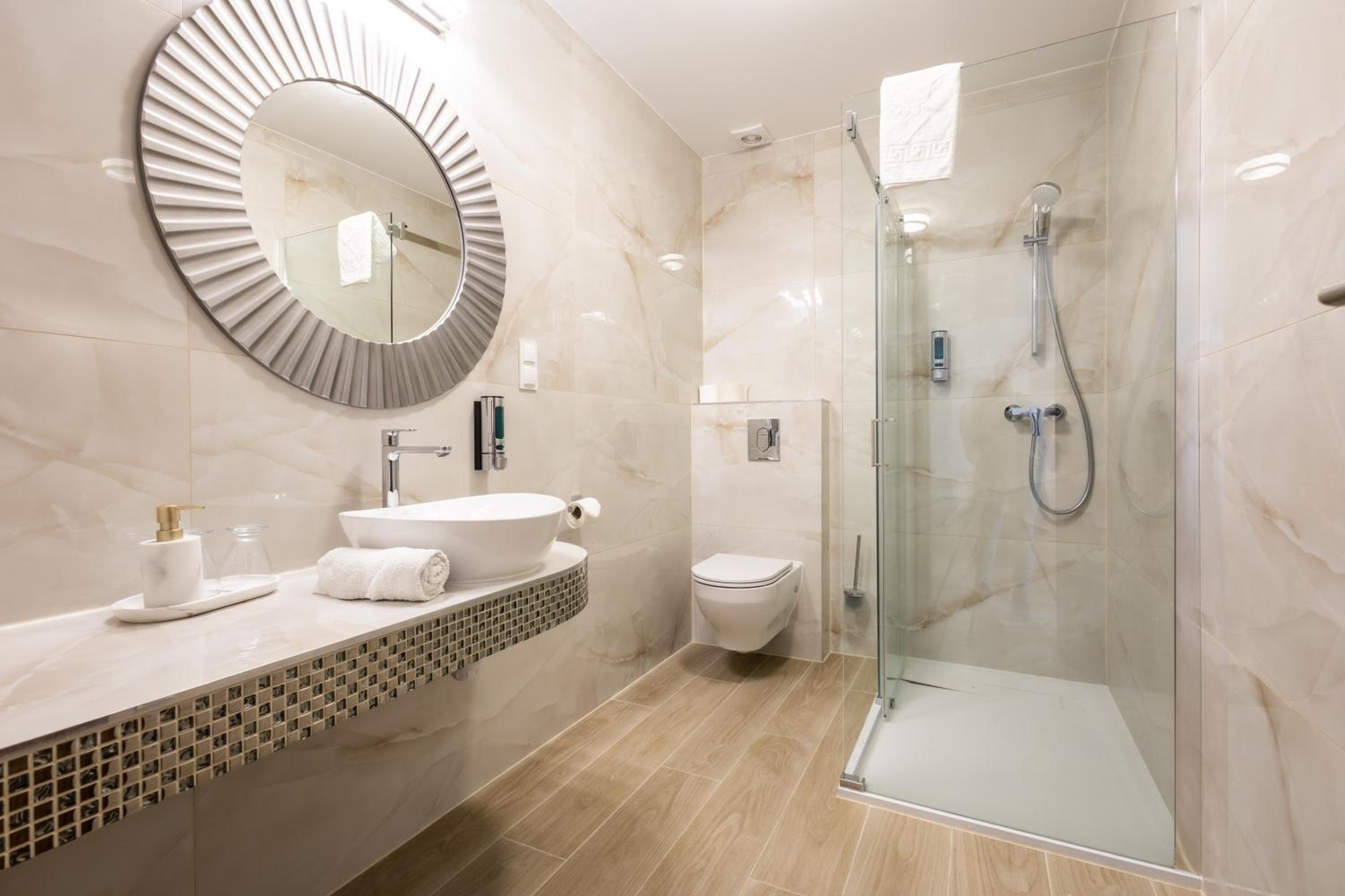 Deluxe Double Room with Two Double Beds photo 2