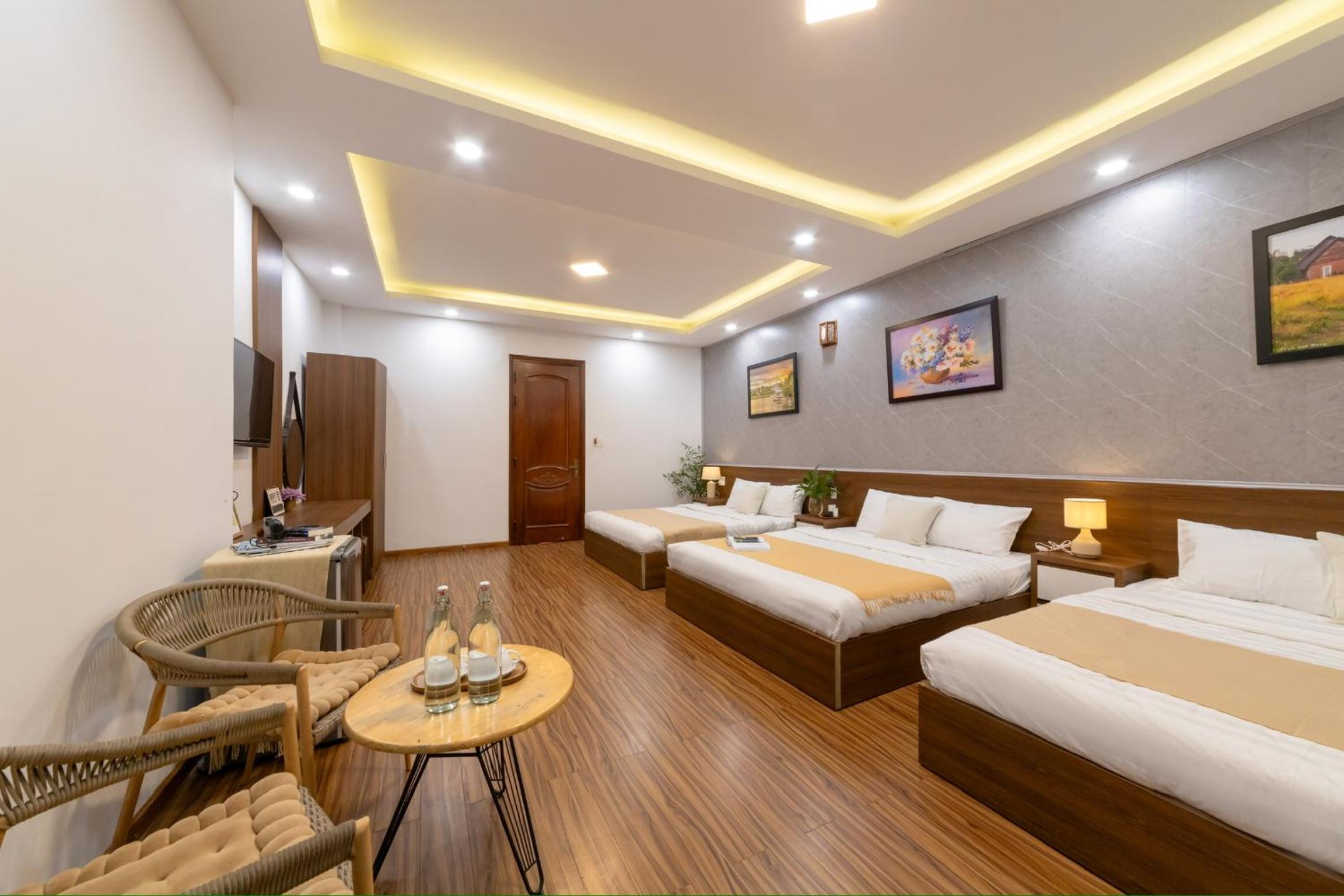 Deluxe Family Room