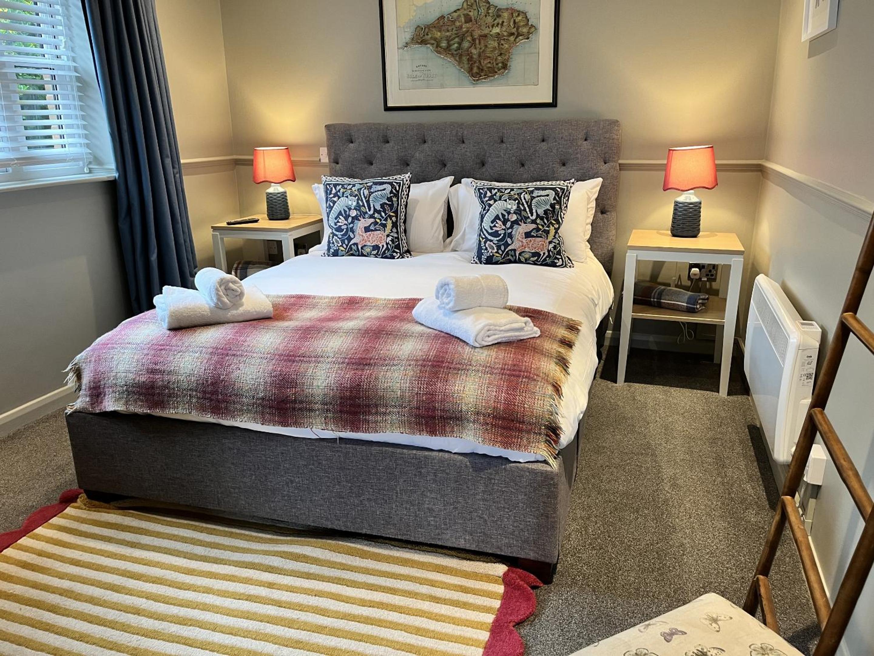 Double Room with Private Bathroom - Photo 1