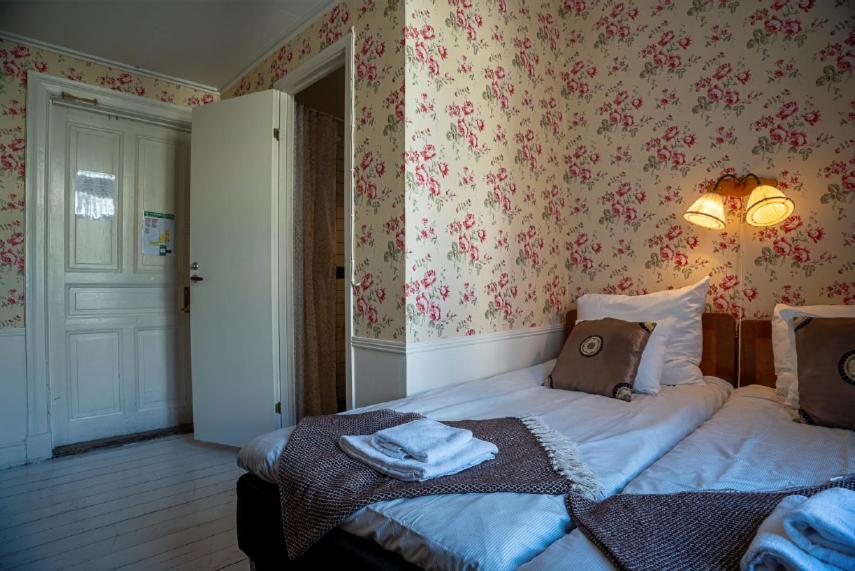 Small Twin Room photo 3