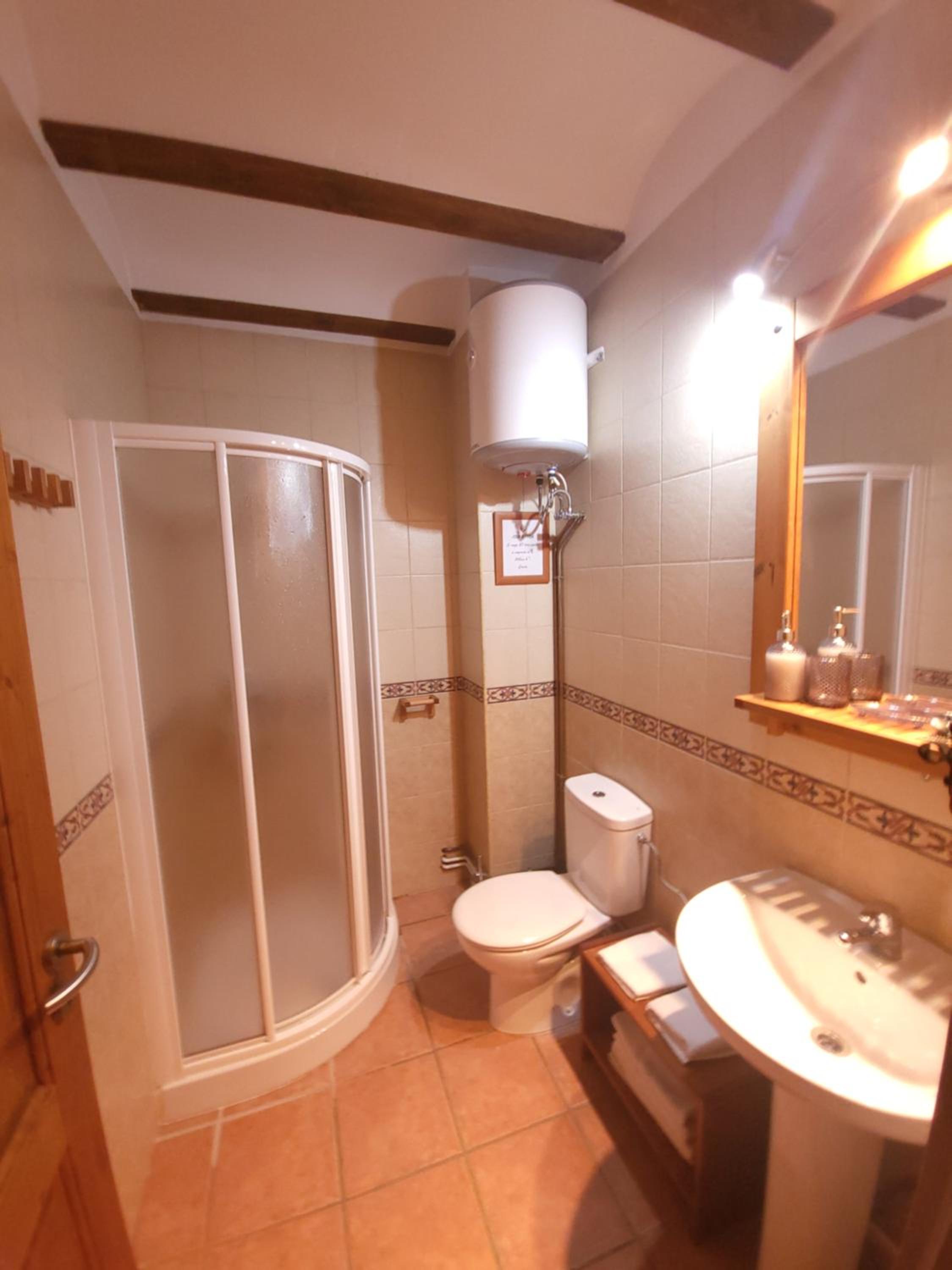 Four-Bedroom House photo 3