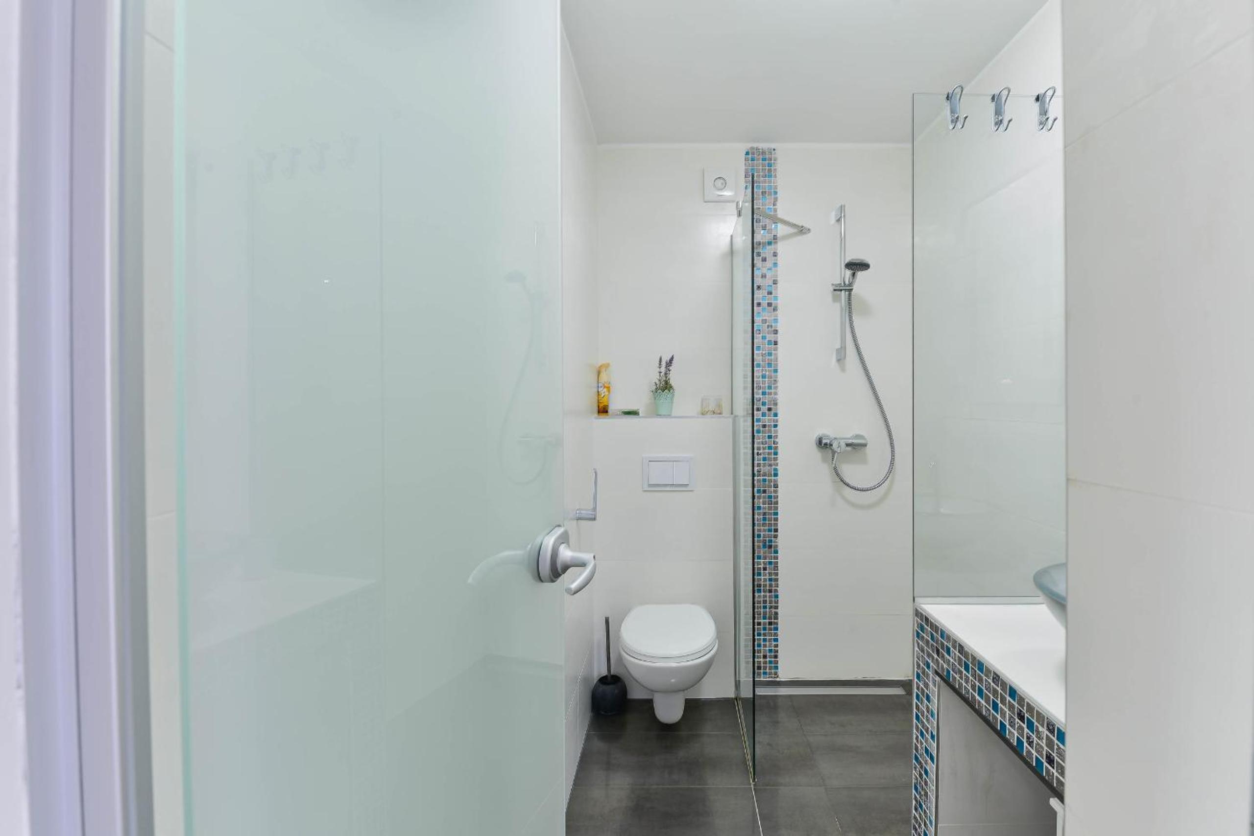 Villa photo 3