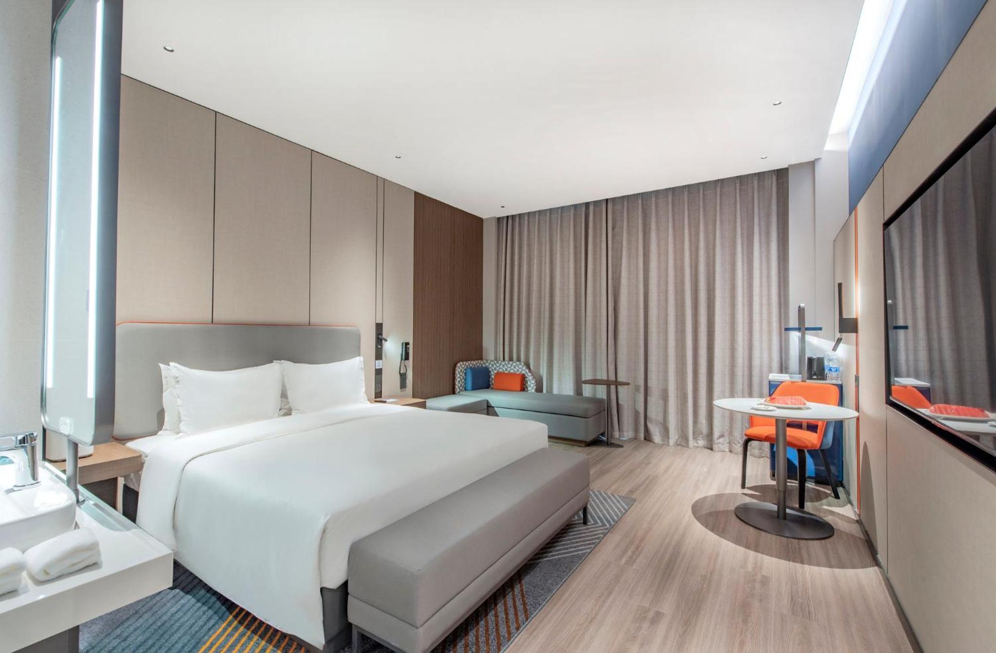 Standard King Room